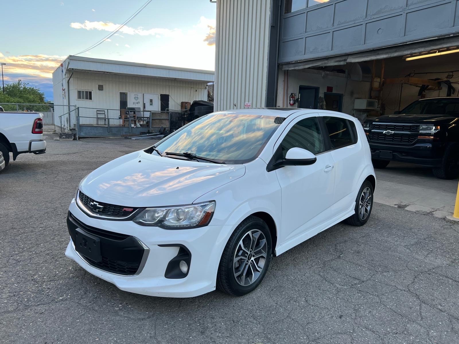 /drivehubautosales/2018-Chevrolet-Sonic-5662166032229621.jpg