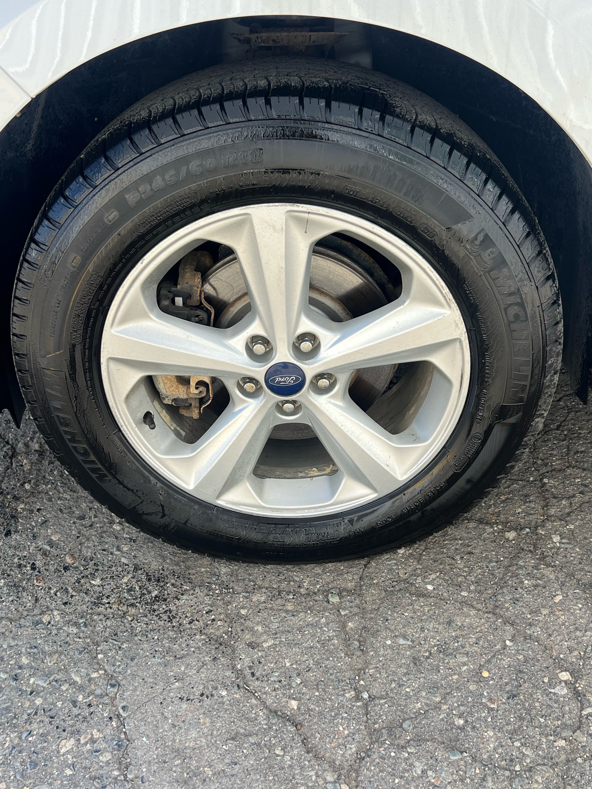 /drivehubautosales/2018-Ford-Edge-4112929245398862.jpg