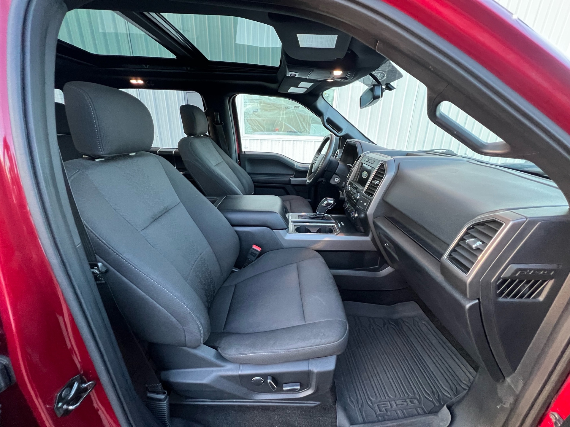 /drivehubautosales/2018-Ford-F-150-2033562567664442.jpg