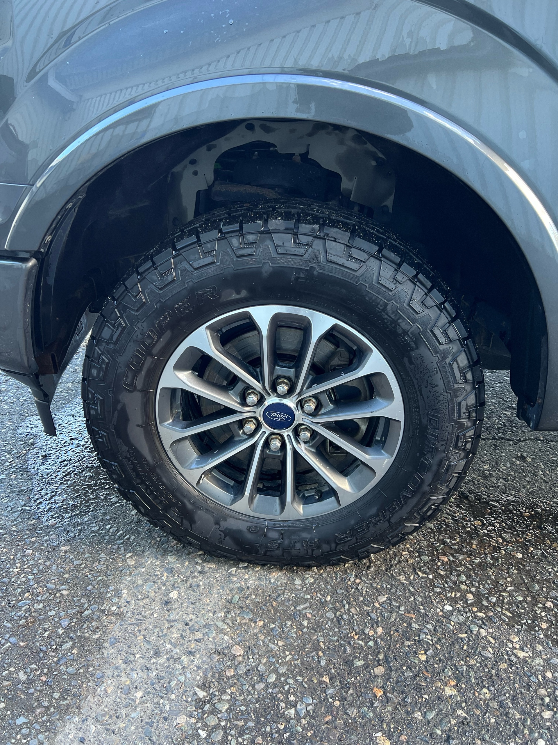 /drivehubautosales/2018-Ford-F-150-7819724149925145.jpg