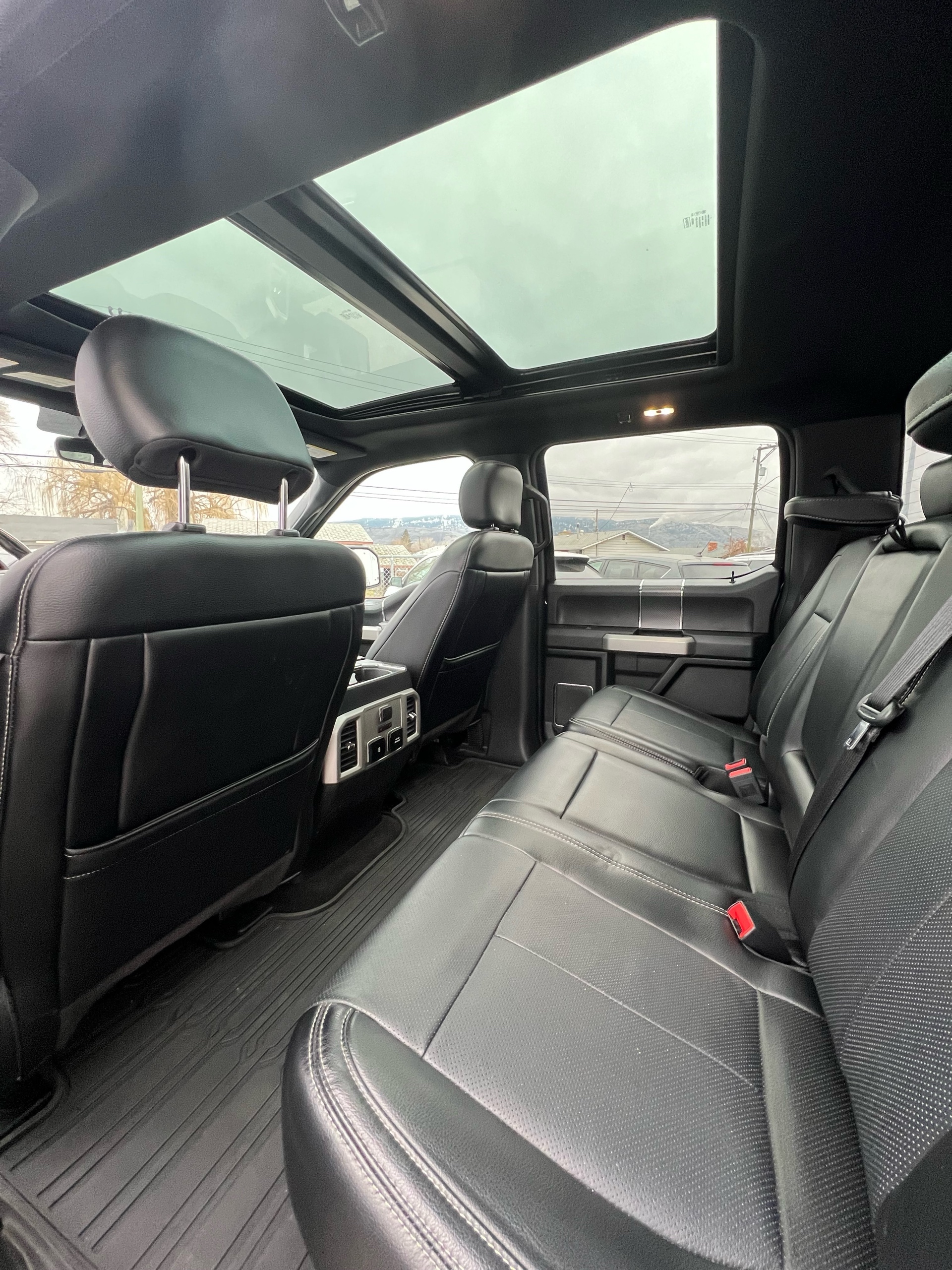 /drivehubautosales/2018-Ford-F150-17844637023694854.jpg
