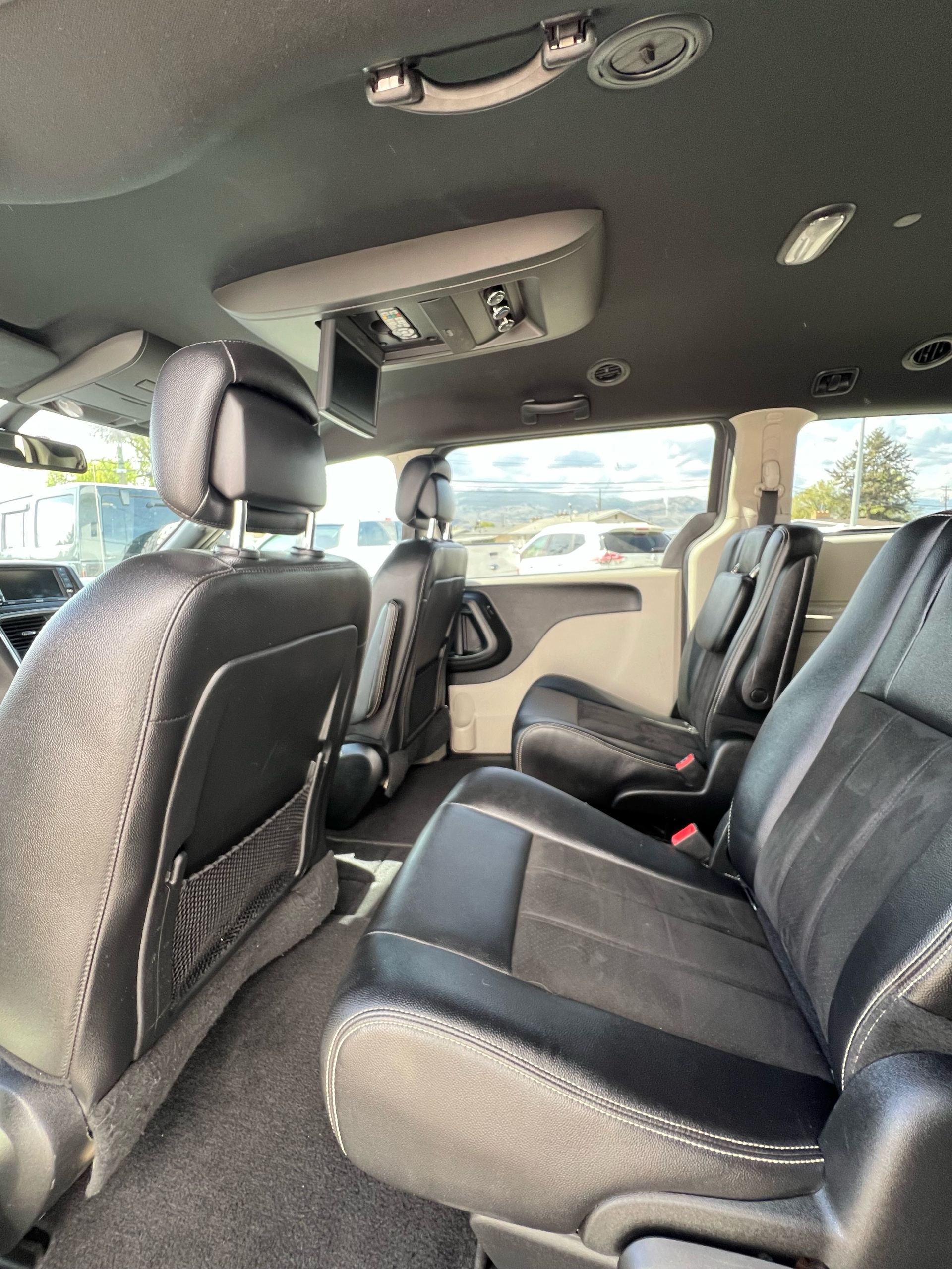 /drivehubautosales/2019-Dodge-GrandCaravan-2927171985953114.jpg