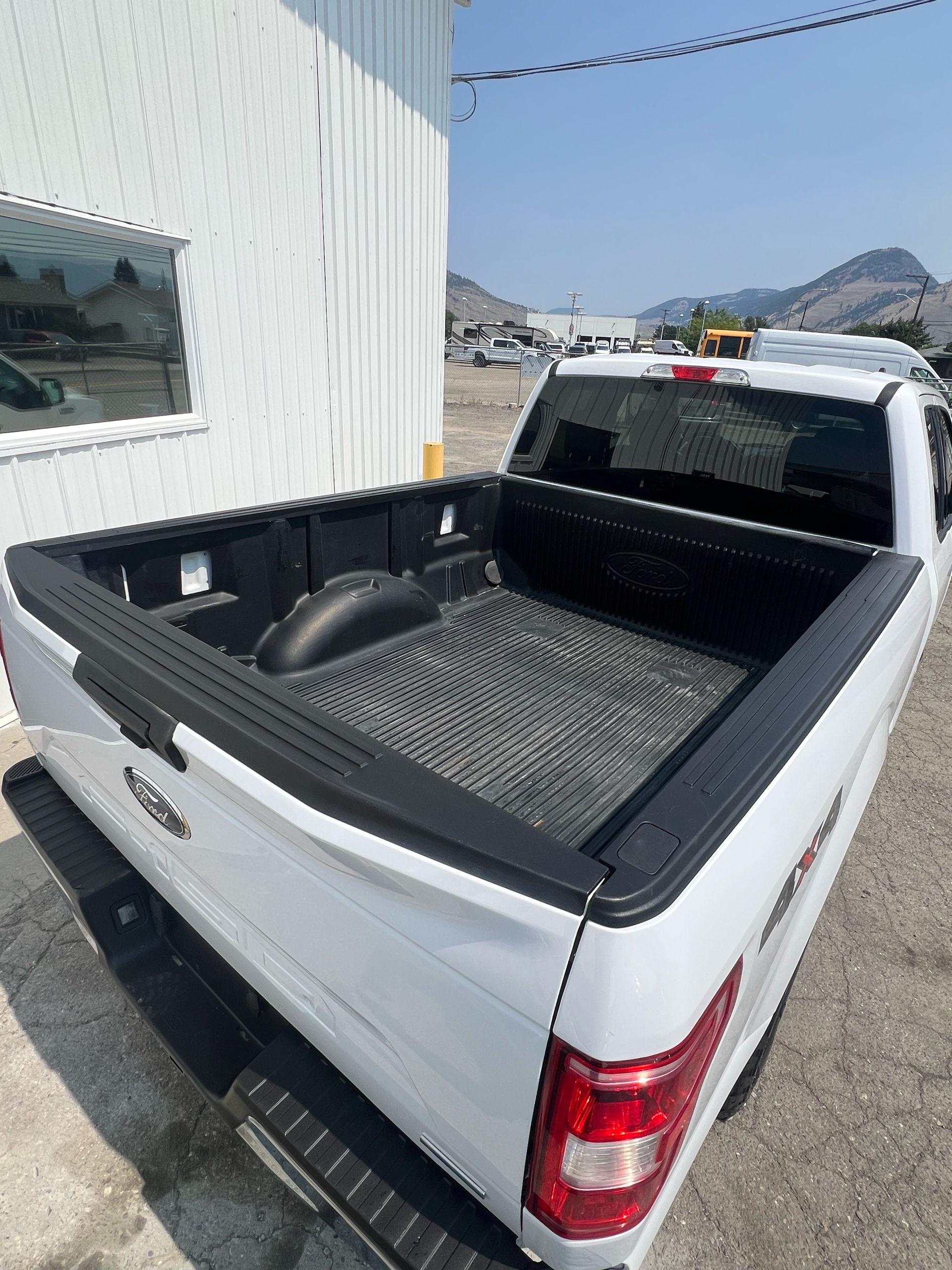 /drivehubautosales/2020-Ford-F-150-4656059049466694.jpg