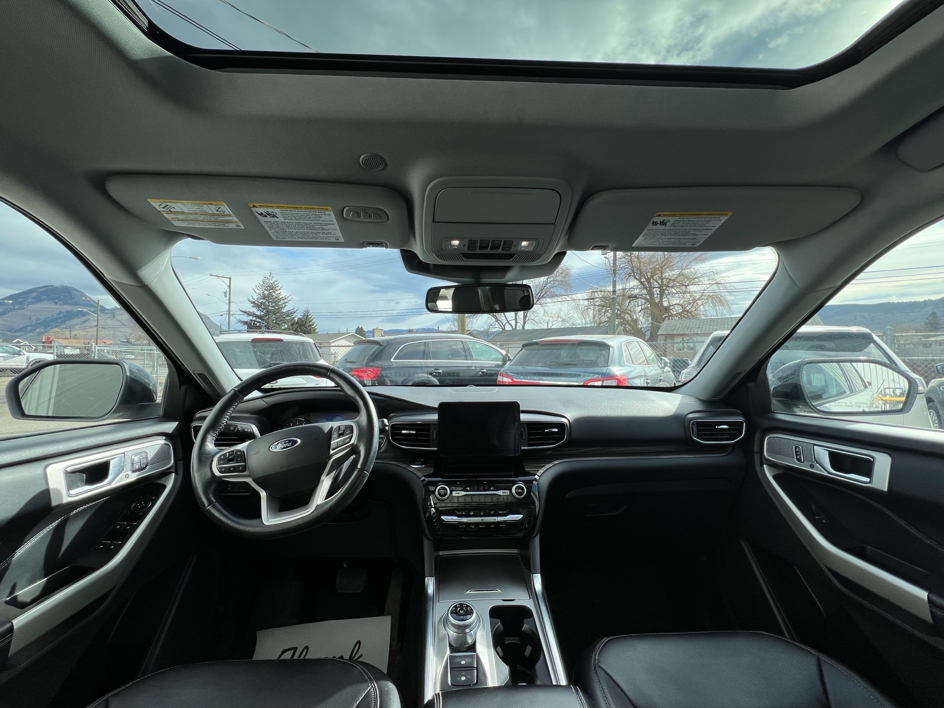 /drivehubautosales/2021-Ford-Explorer-5051036460742042.jpg