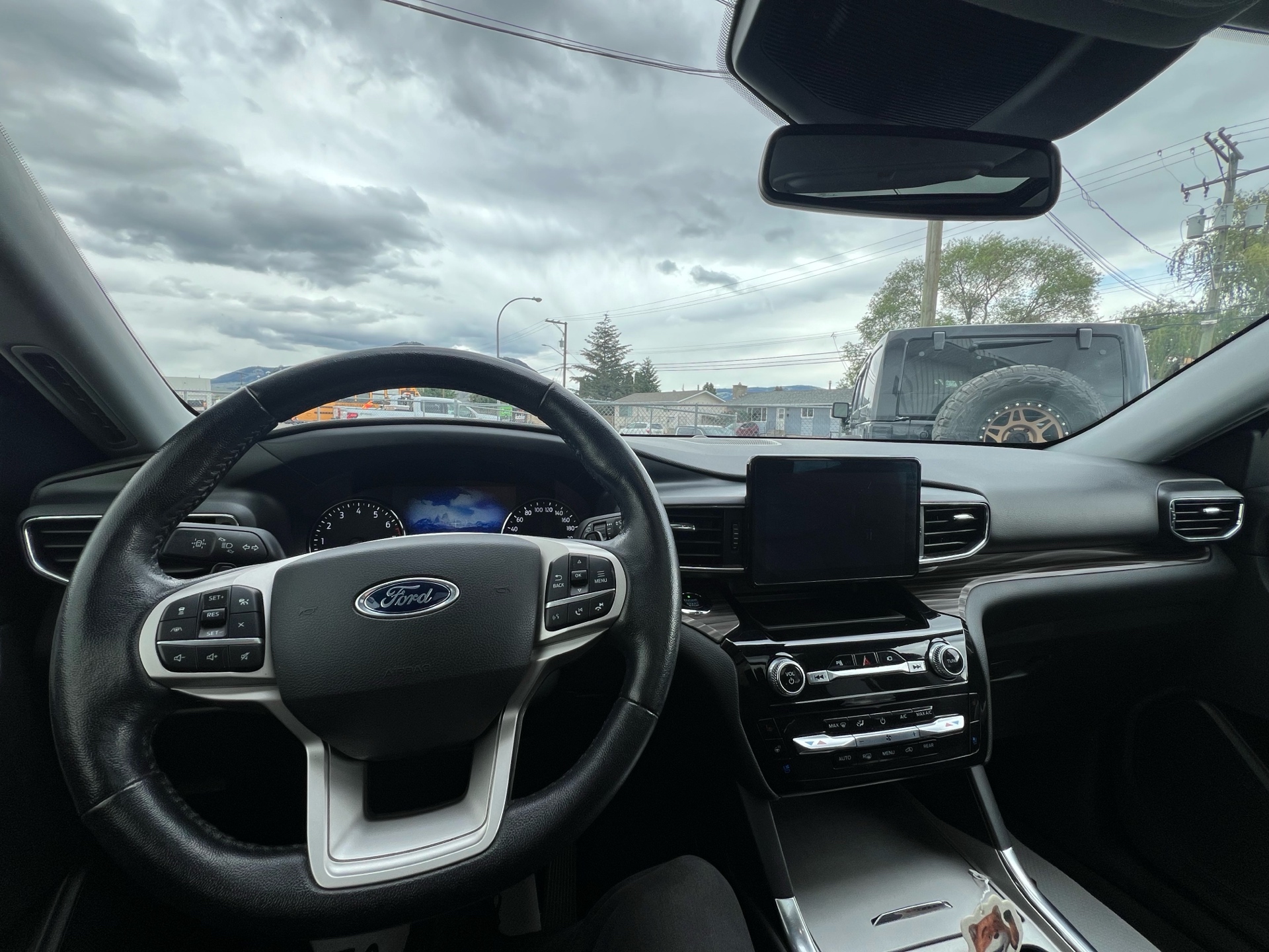 /drivehubautosales/2021-Ford-Explorer-634243791191526.jpg
