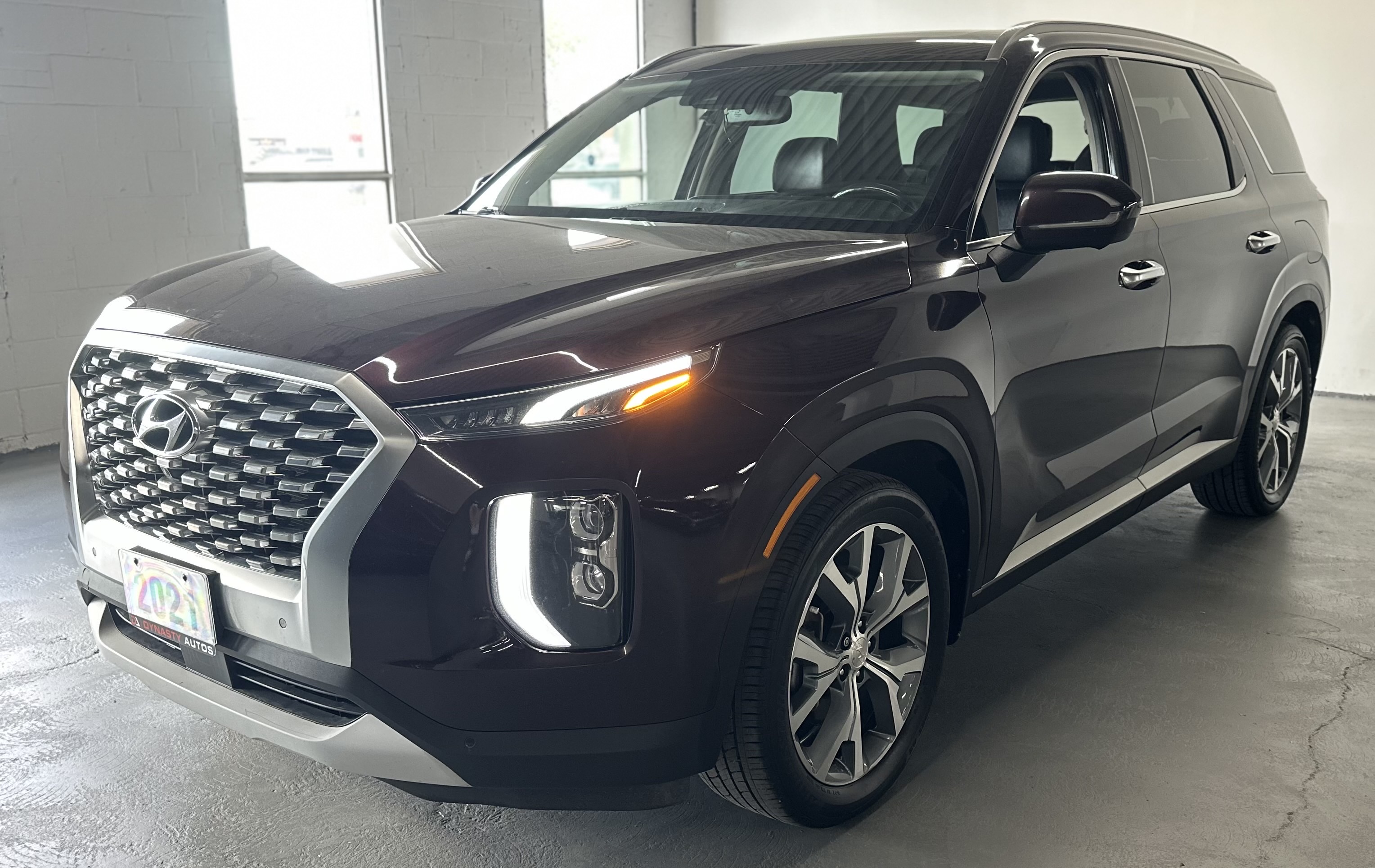 2021 Hyundai Palisade Luxury 8-Passenger AWD | Clean Carfax| Dealer Serviced for sale at Dynasty Auto Selection Inc