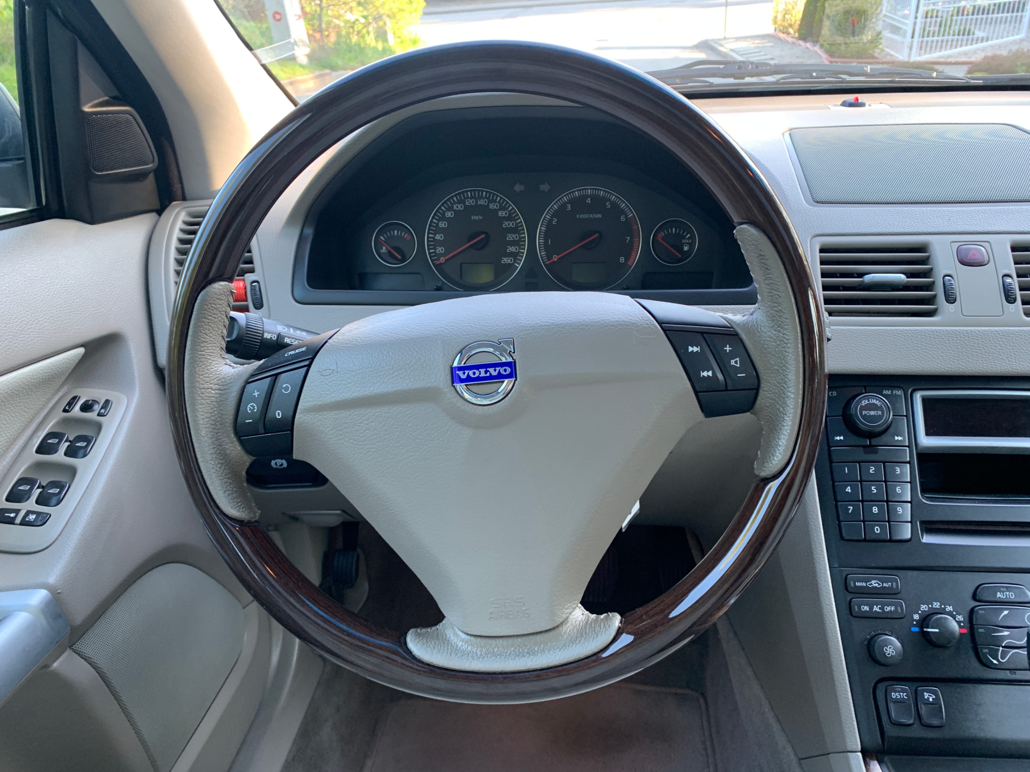 /enixmotorsportltd/2004-Volvo-XC90-21838168907902356.jpg