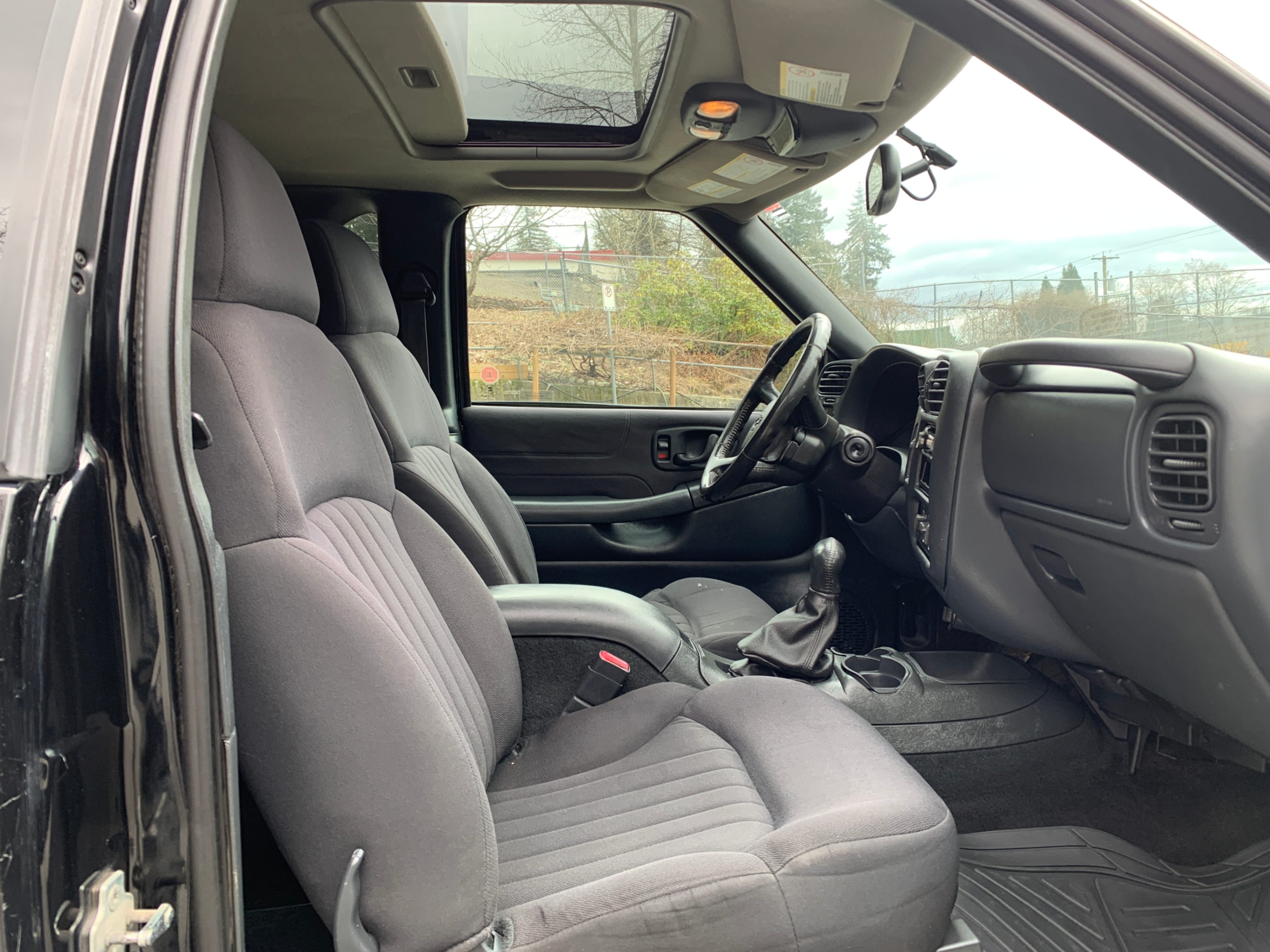 /enixmotorsportltd/2005-Chevrolet-Blazer-7796418346396277.jpg