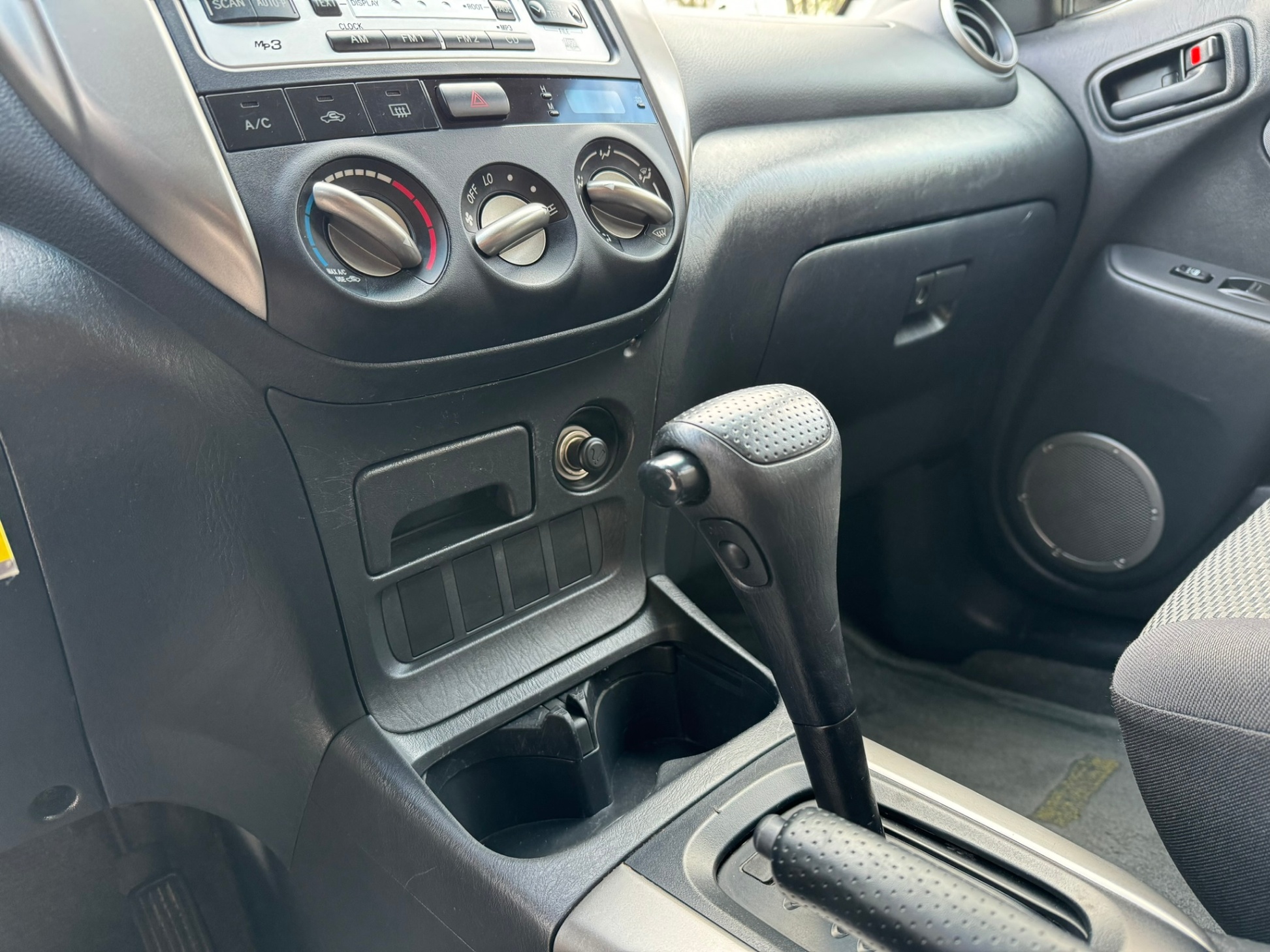 /enixmotorsportltd/2005-Toyota-RAV4-19126893834490222.jpg