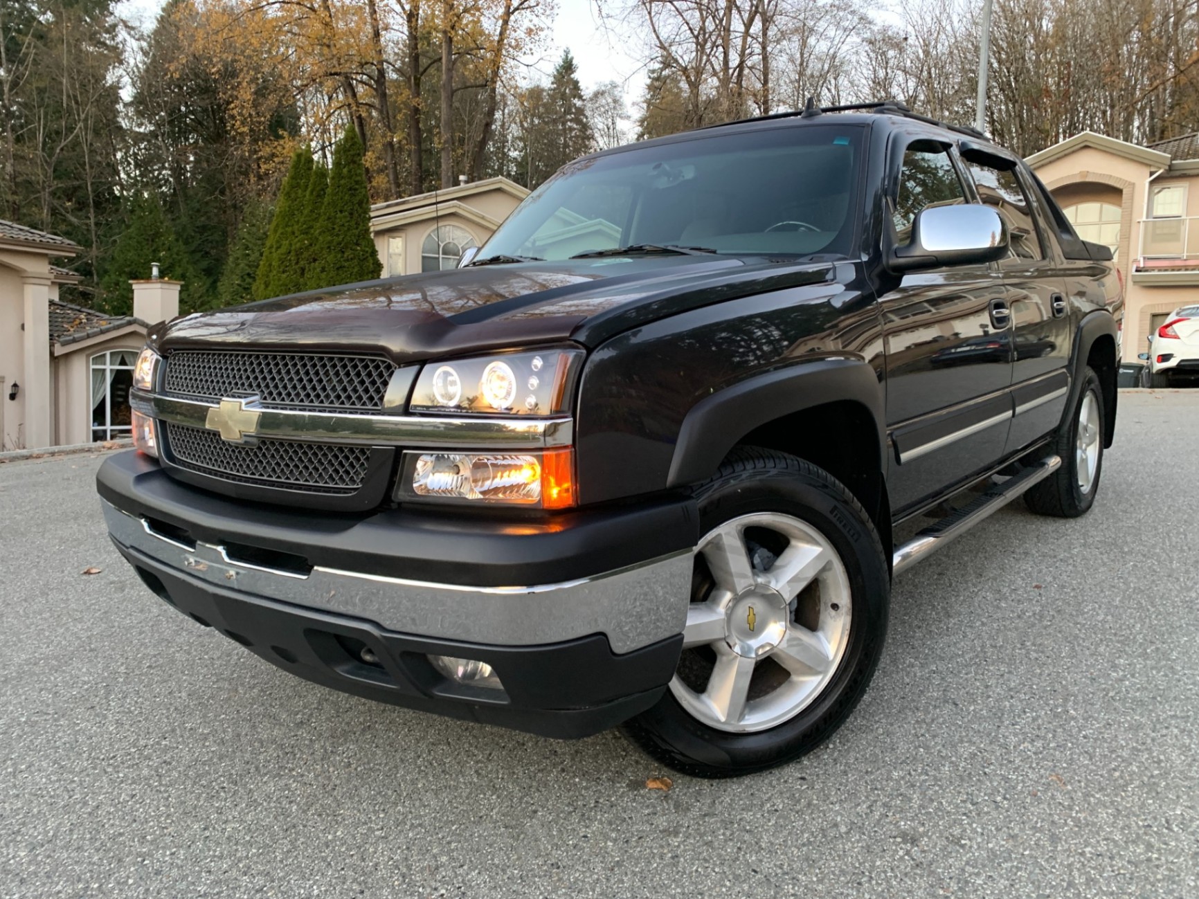 /enixmotorsportltd/2006-Chevrolet-Avalanche-2426377646792781.jpg