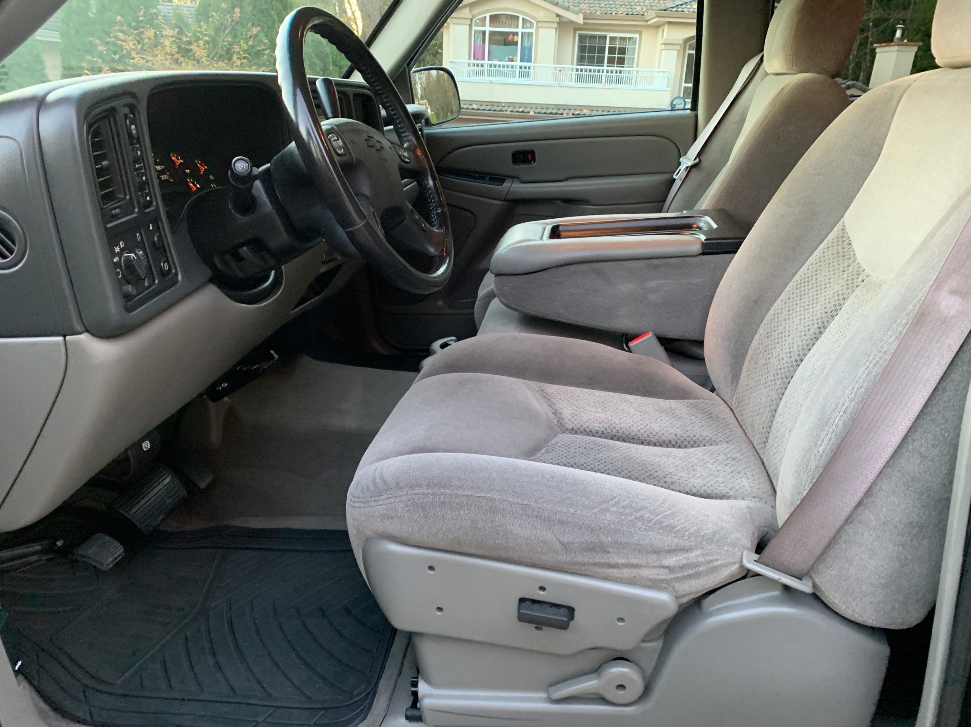 /enixmotorsportltd/2006-Chevrolet-Avalanche-43048560433467875.jpg