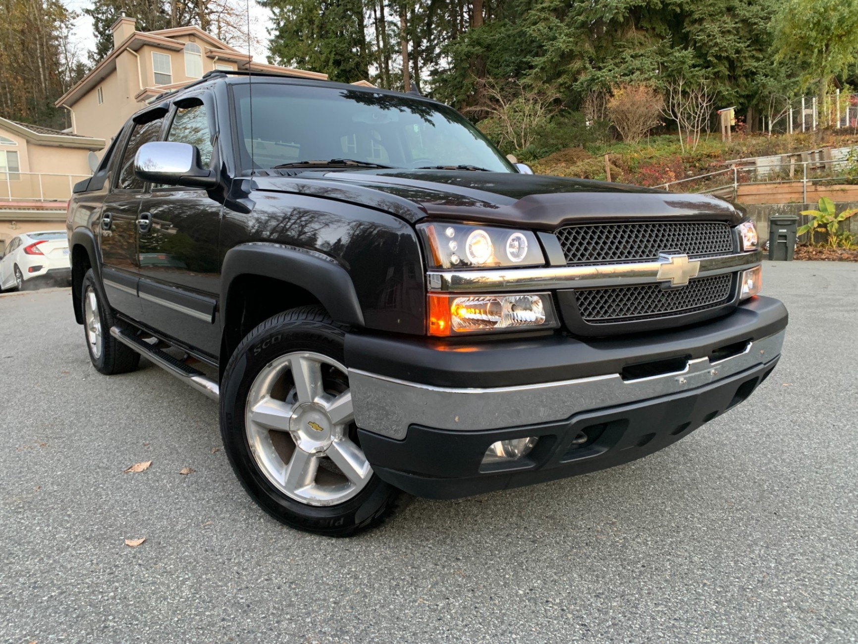 /enixmotorsportltd/2006-Chevrolet-Avalanche-5172277010213973.jpg