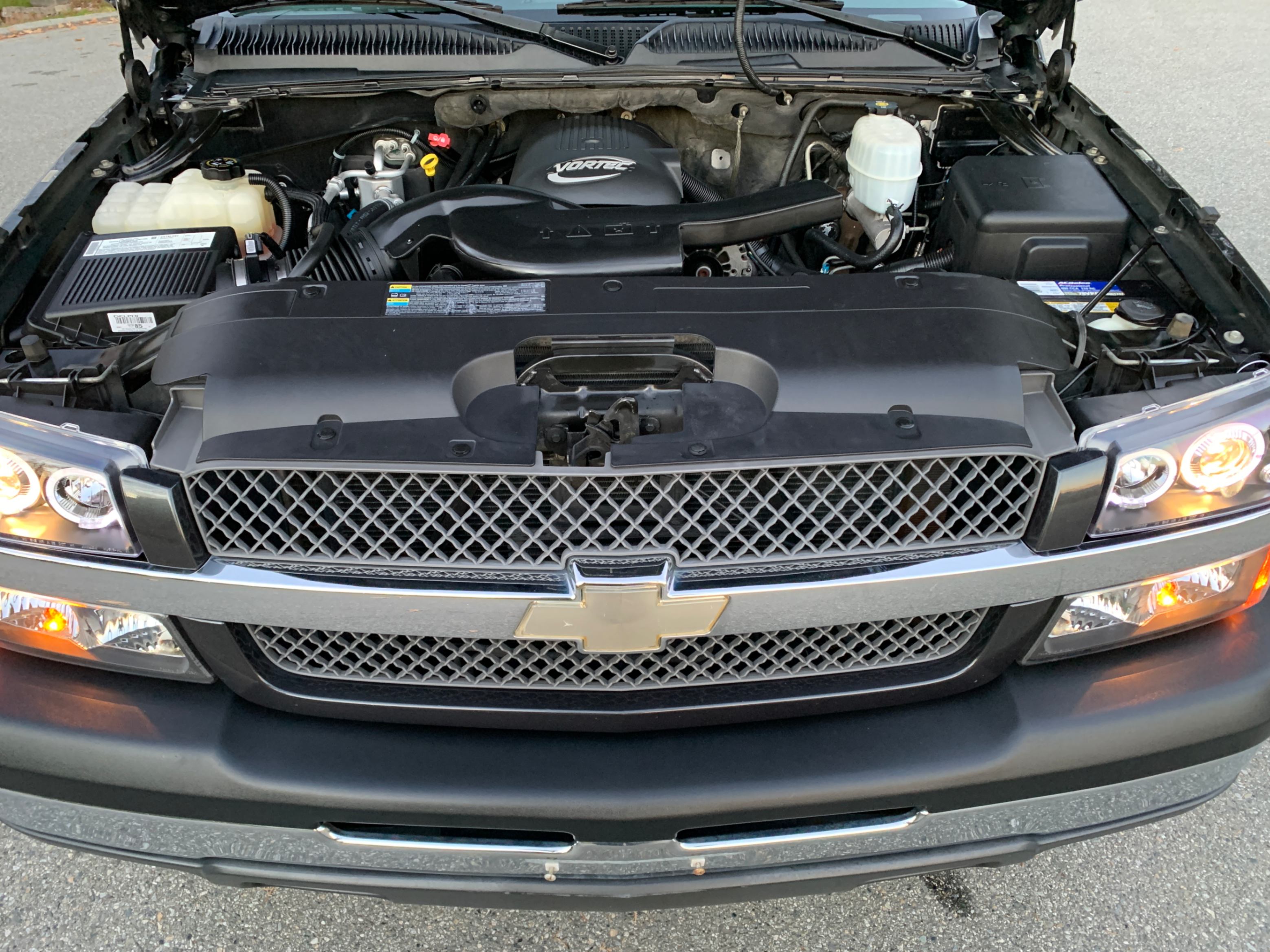 /enixmotorsportltd/2006-Chevrolet-Avalanche-6347294736407698.jpg