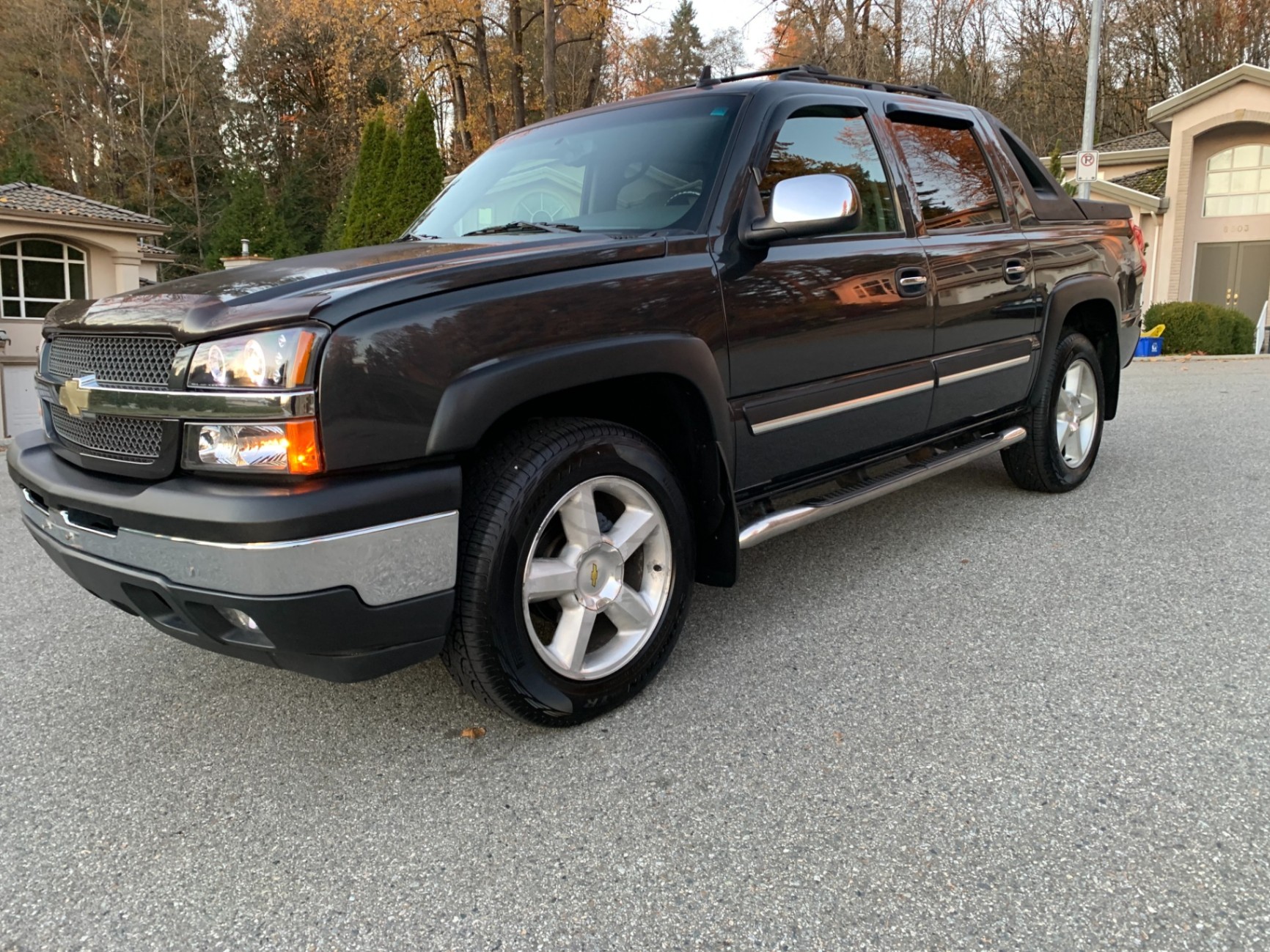 /enixmotorsportltd/2006-Chevrolet-Avalanche-7410777997709306.jpg