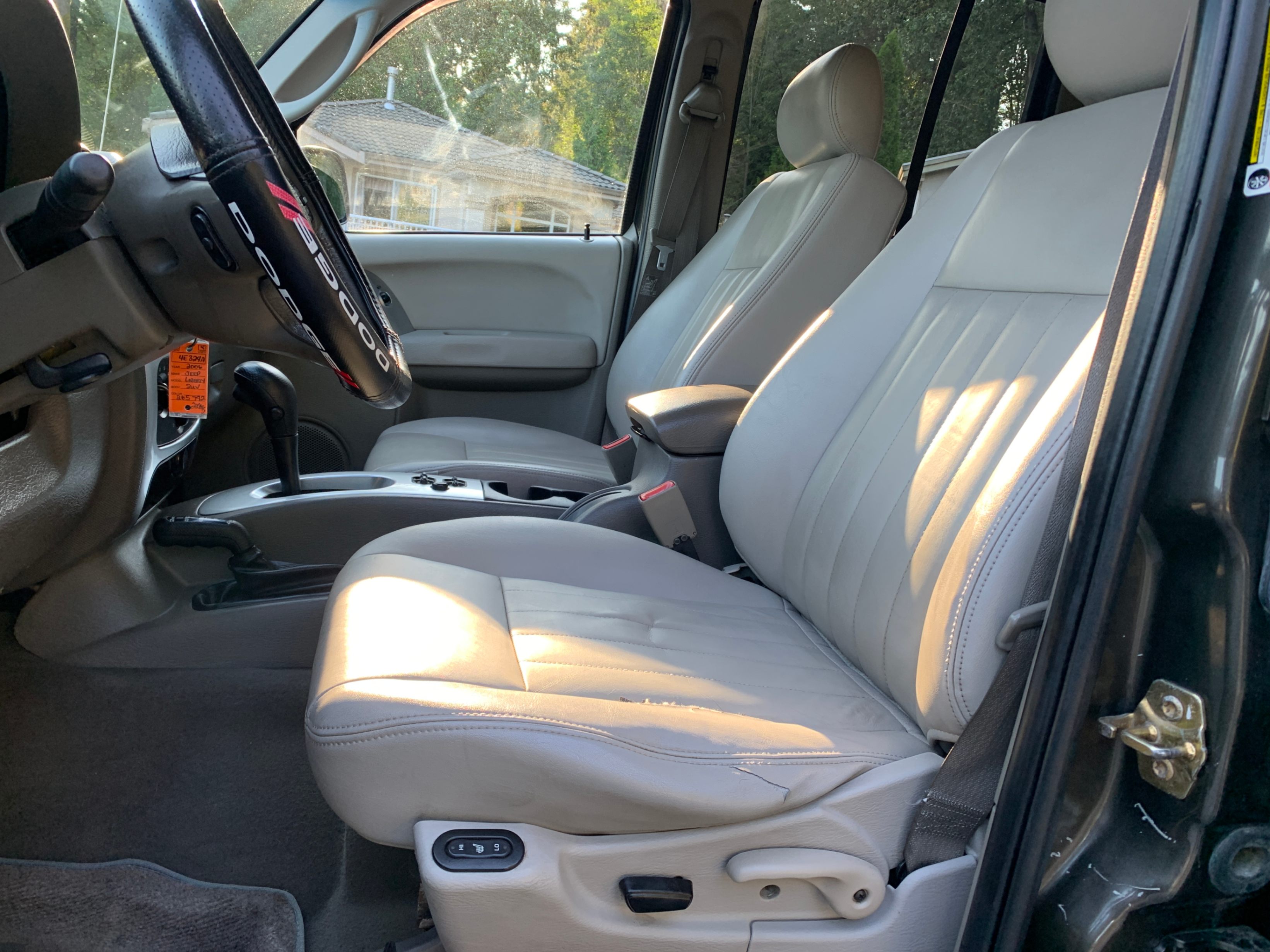 /enixmotorsportltd/2006-Jeep-Liberty-09560670601813981.jpg