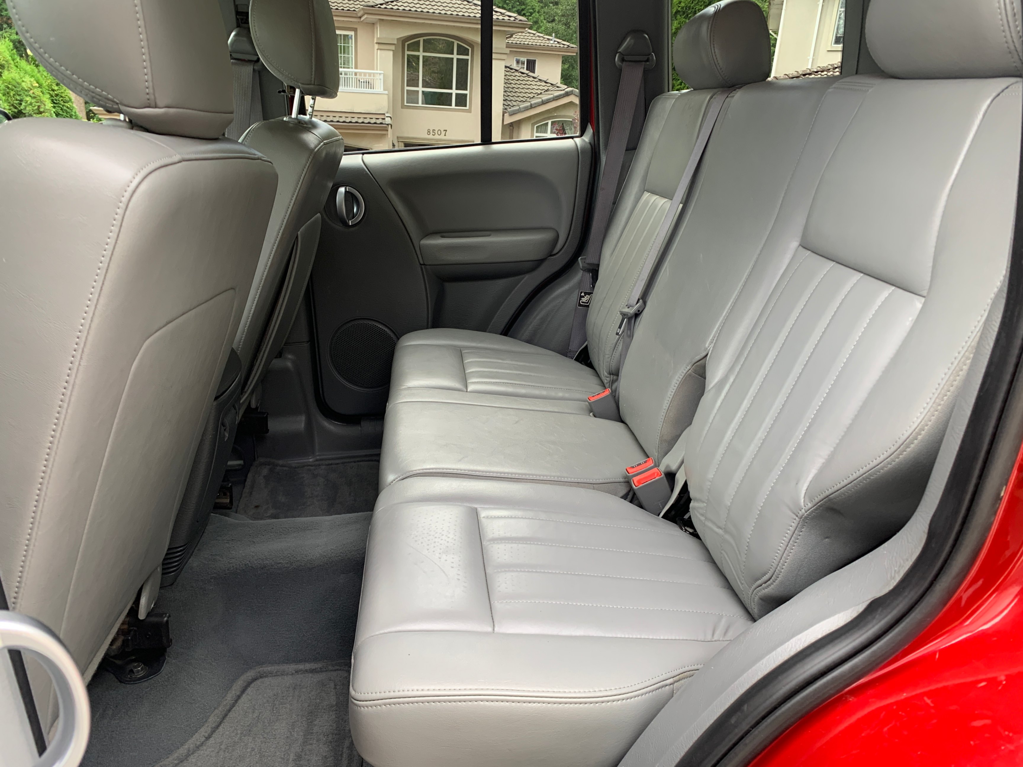 /enixmotorsportltd/2006-Jeep-Liberty-38171458775843936.jpg