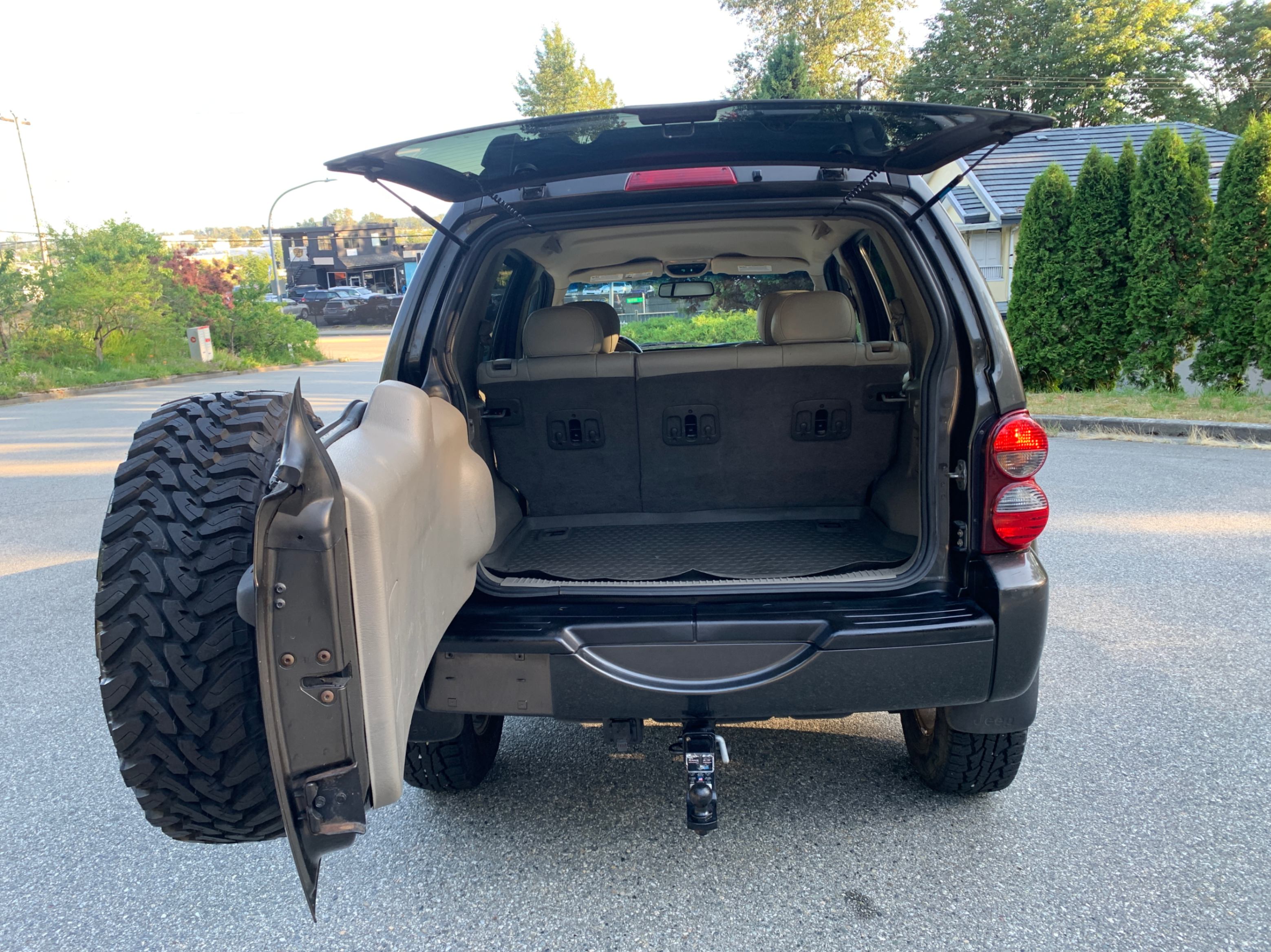 /enixmotorsportltd/2006-Jeep-Liberty-973501651133929.jpg
