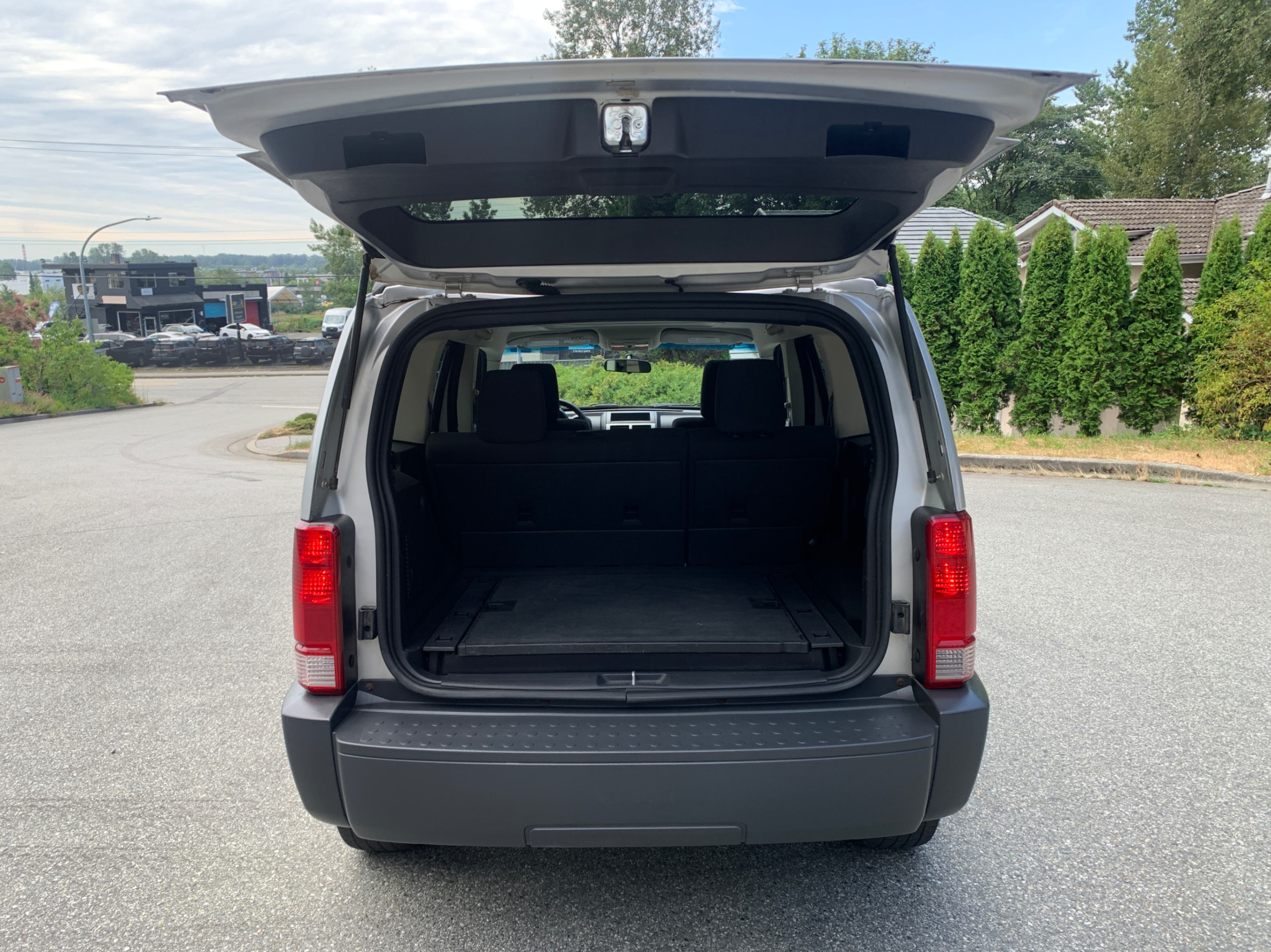 /enixmotorsportltd/2007-Dodge-Nitro-15664079188630708.jpg