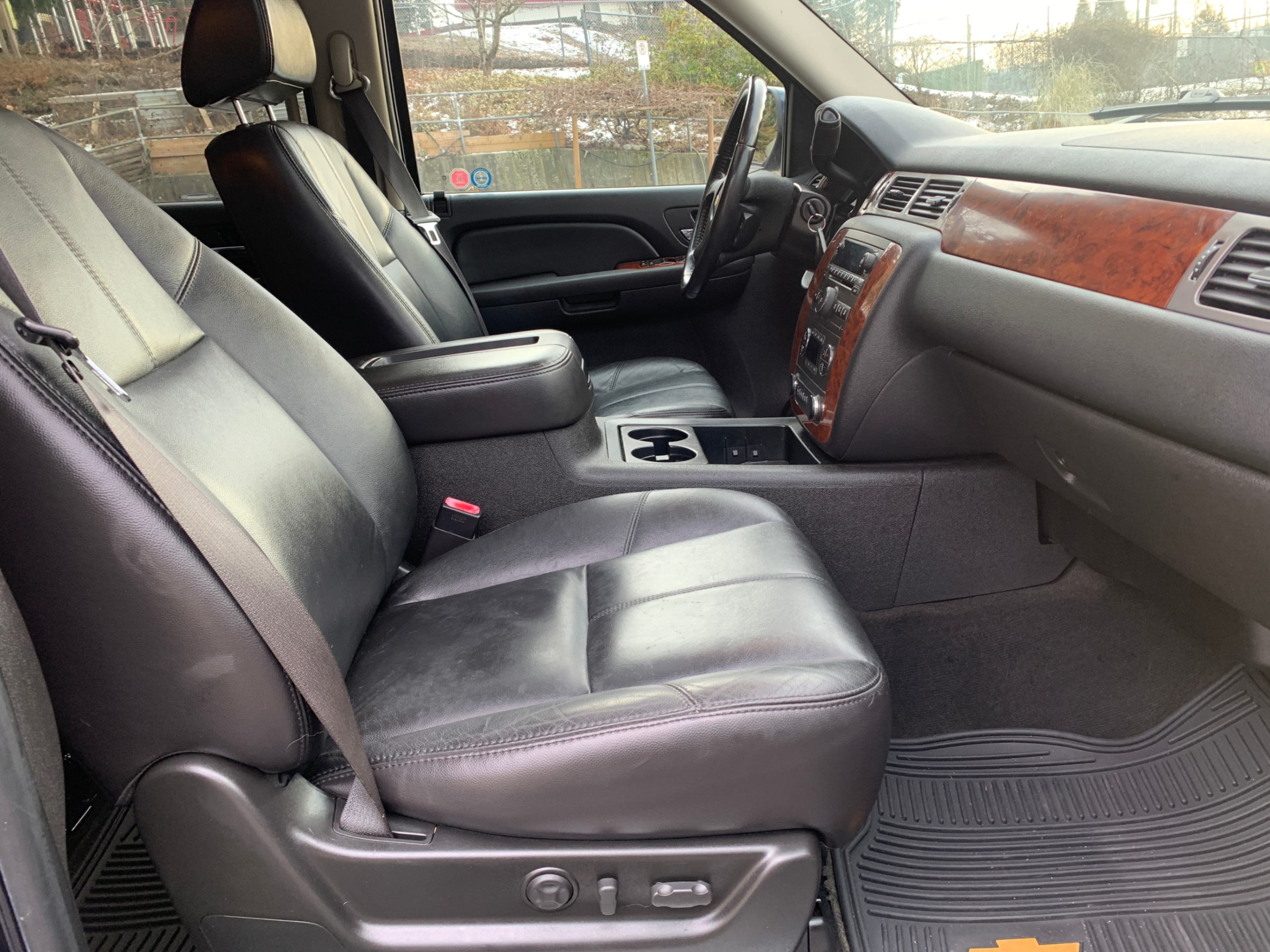 /enixmotorsportltd/2009-Chevrolet-Avalanche-16706875028948076.jpg
