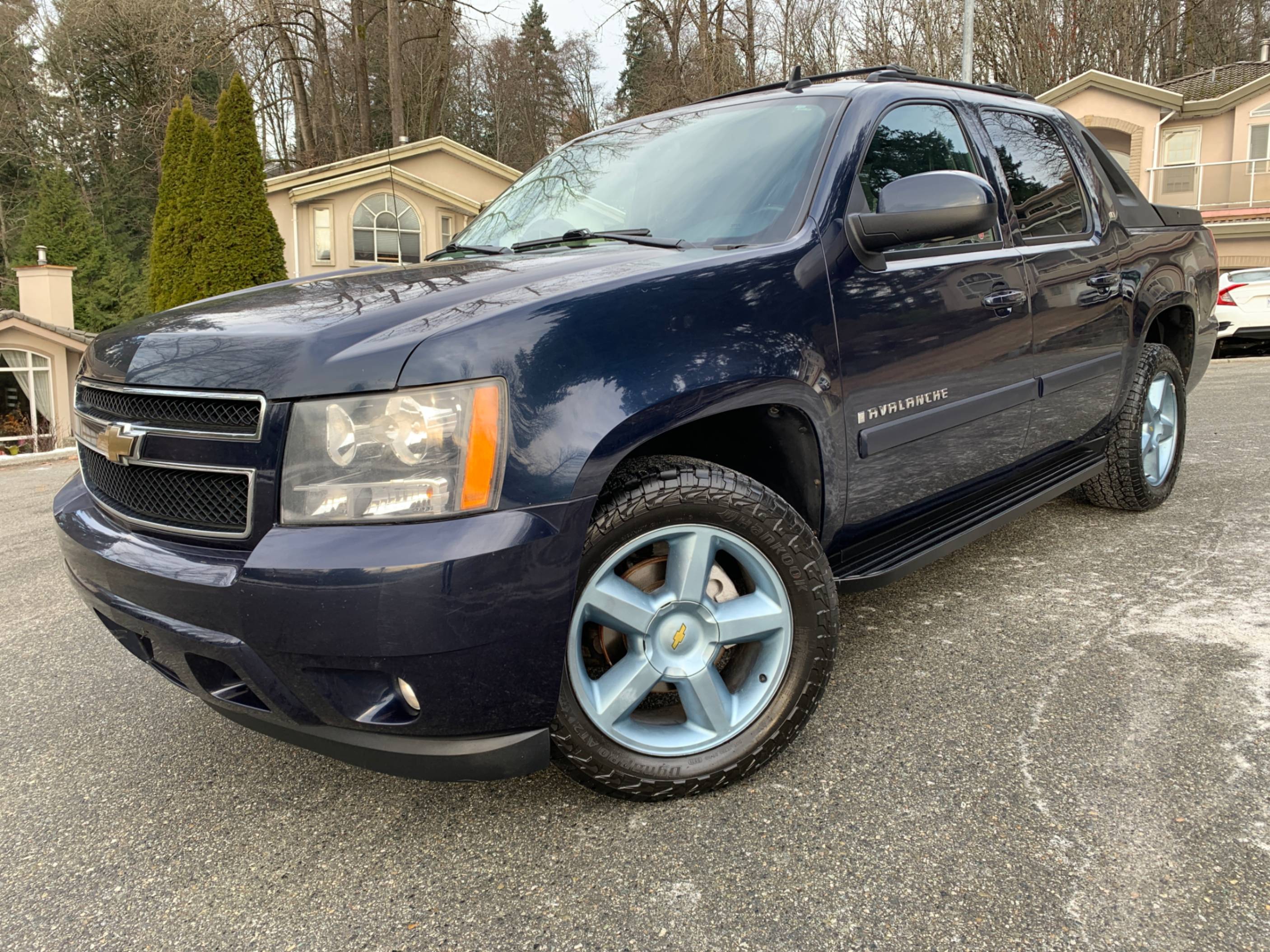 /enixmotorsportltd/2009-Chevrolet-Avalanche-22913156471569862.jpg