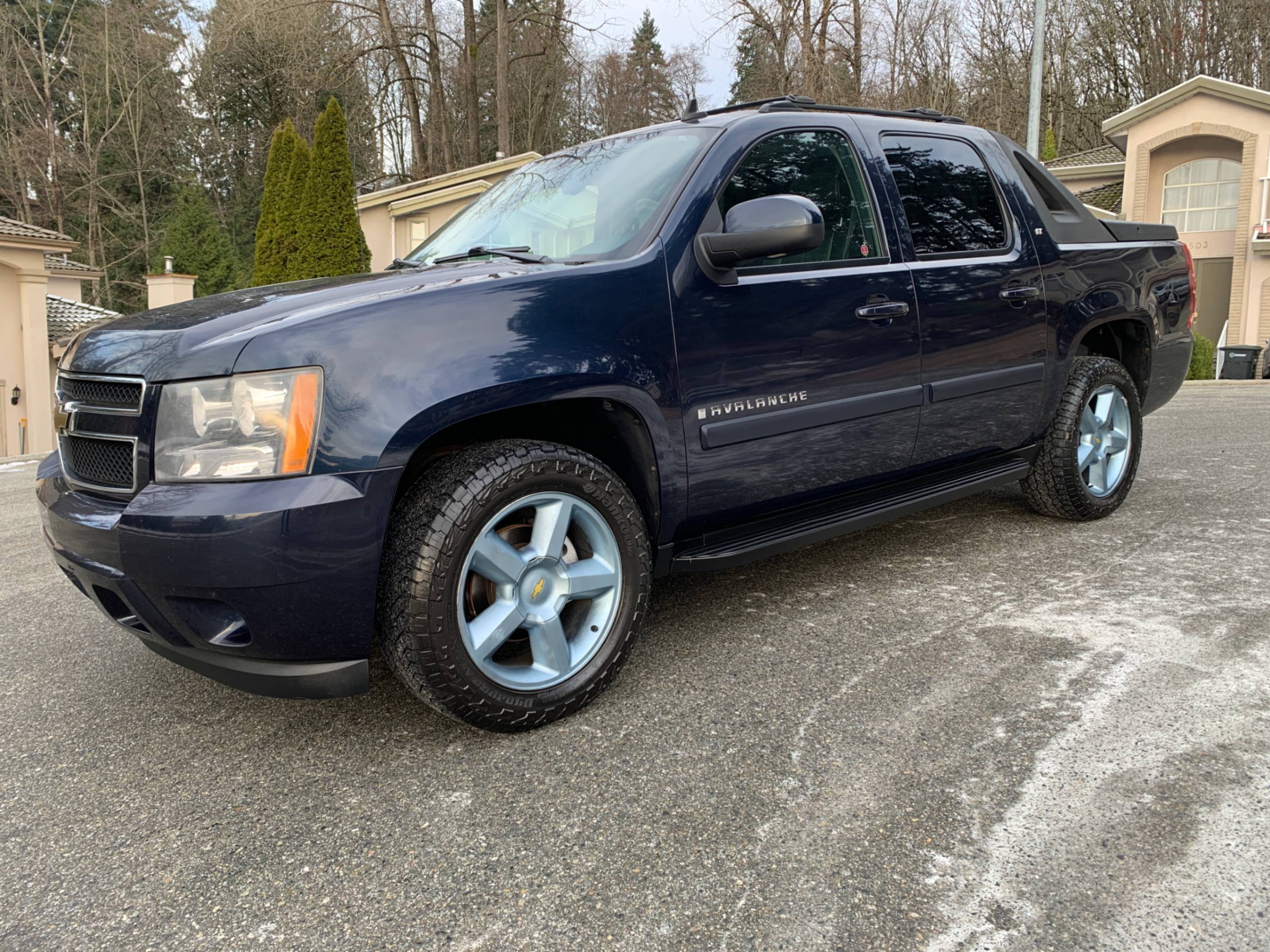 /enixmotorsportltd/2009-Chevrolet-Avalanche-29083974464780726.jpg