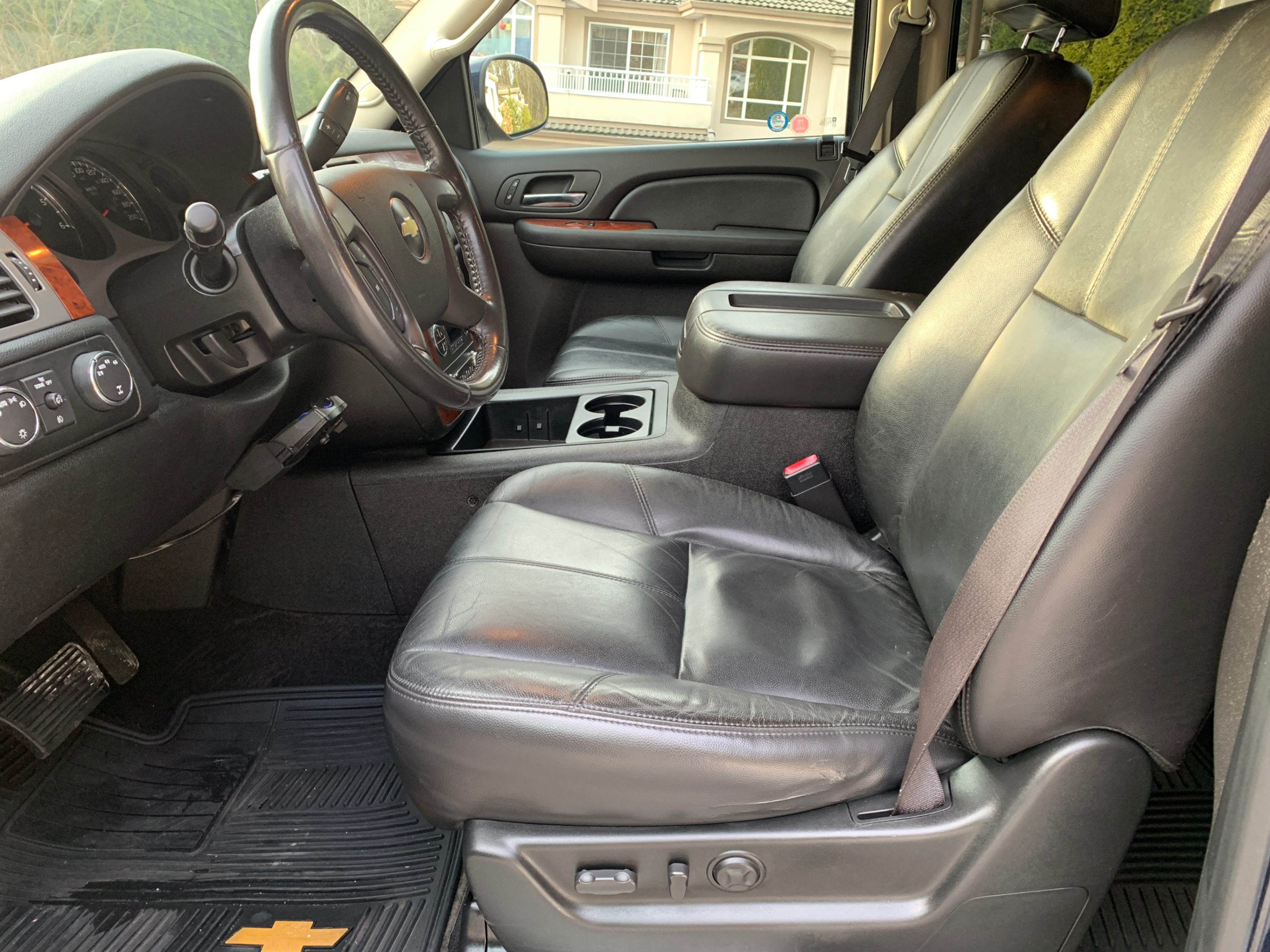 /enixmotorsportltd/2009-Chevrolet-Avalanche-8748653853119421.jpg