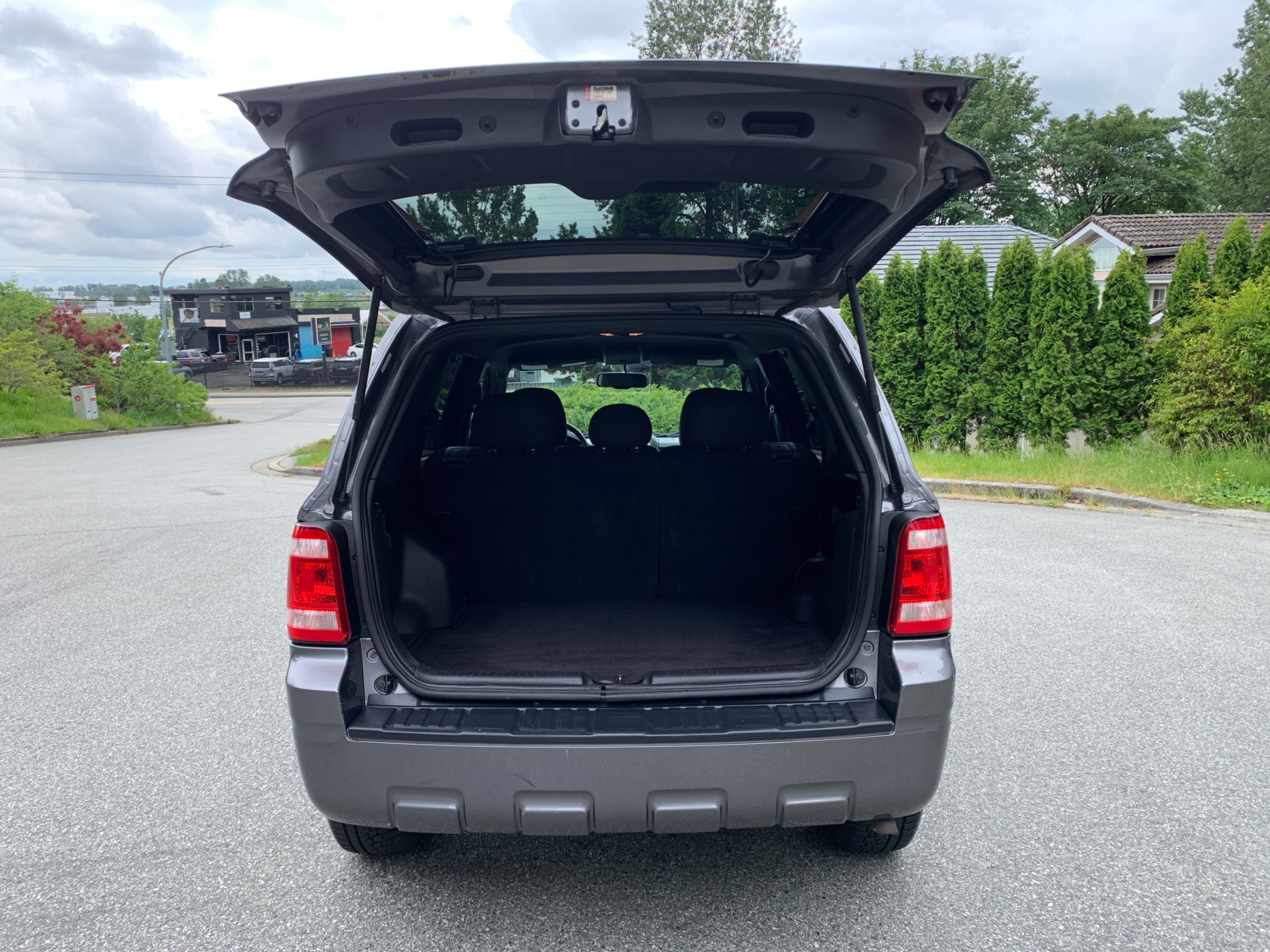/enixmotorsportltd/2009-Ford-Escape-4622802045790695.jpg