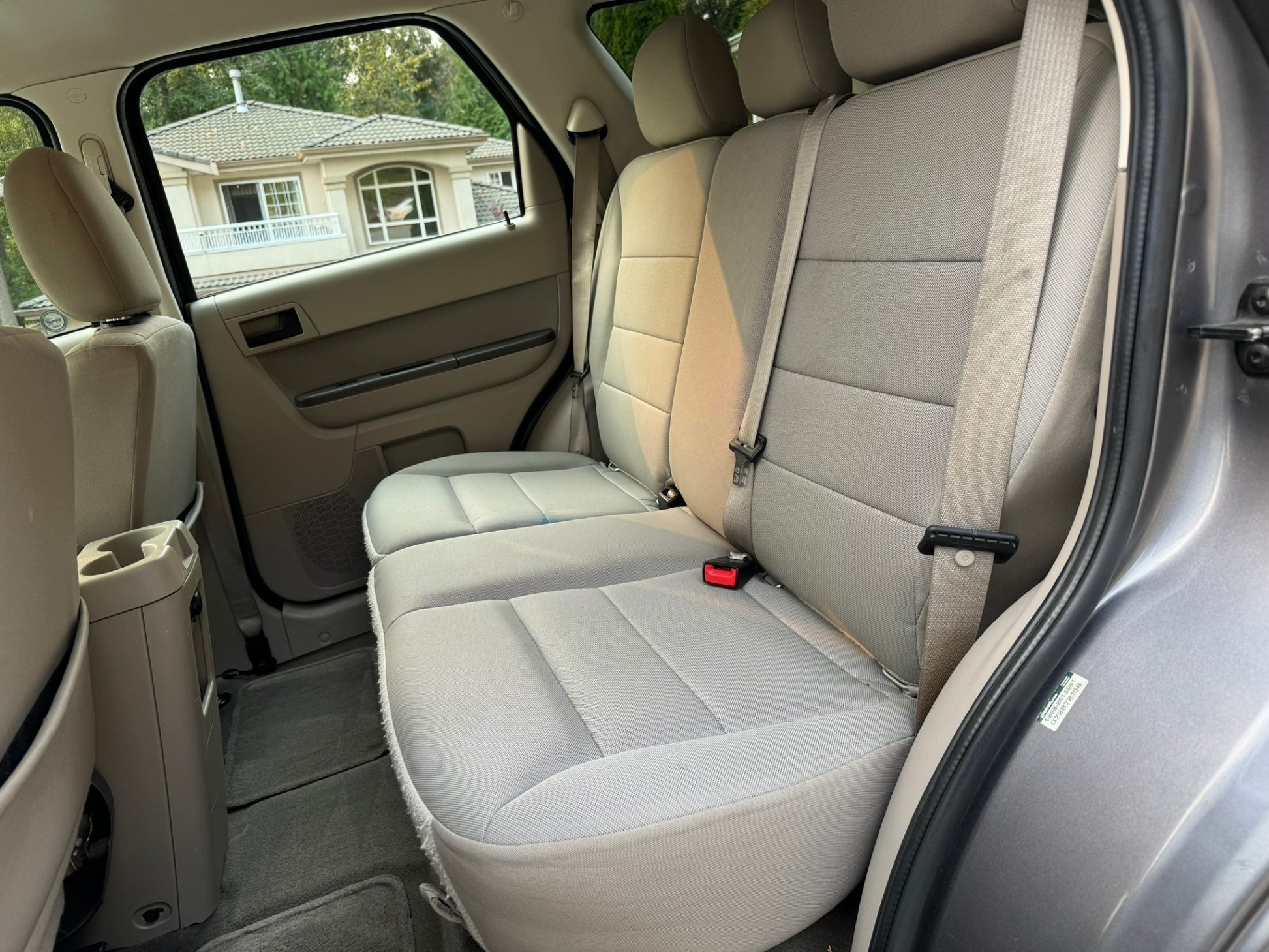 /enixmotorsportltd/2010-Ford-Escape-023626919146358727.jpg