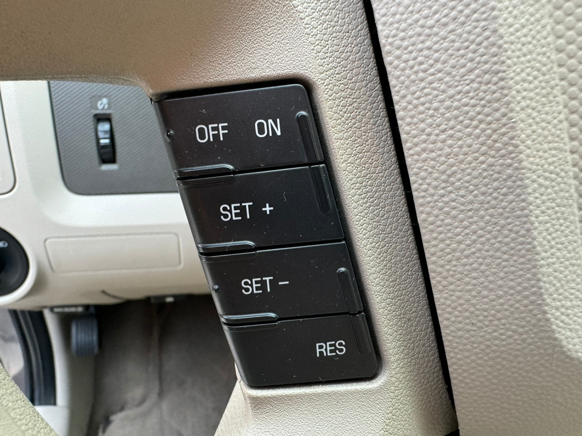 /enixmotorsportltd/2010-Ford-Escape-5267320034093677.jpg