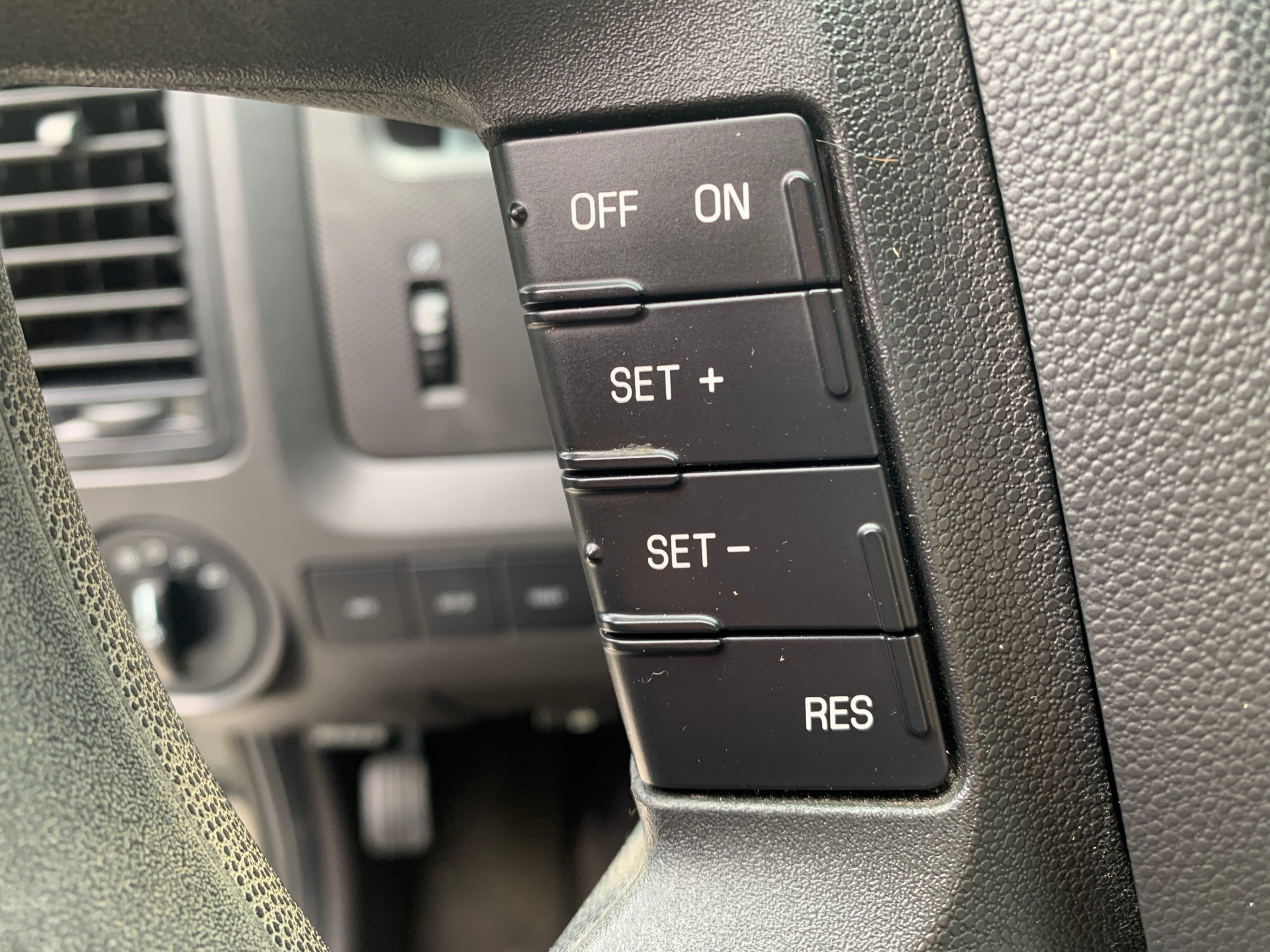 /enixmotorsportltd/2011-Ford-Escape-02765120505318741.jpg
