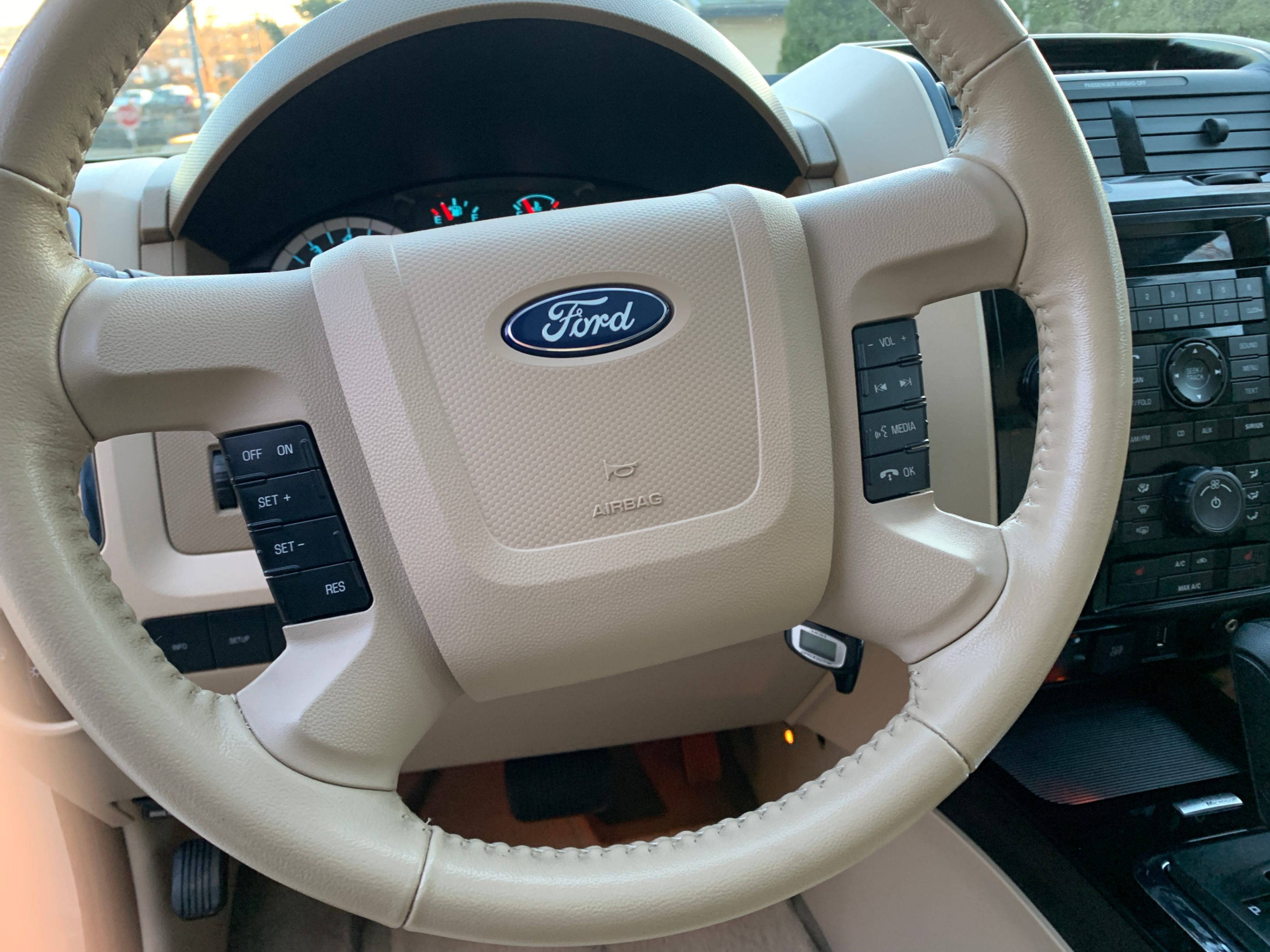 /enixmotorsportltd/2011-Ford-Escape-13881123548110175.jpg