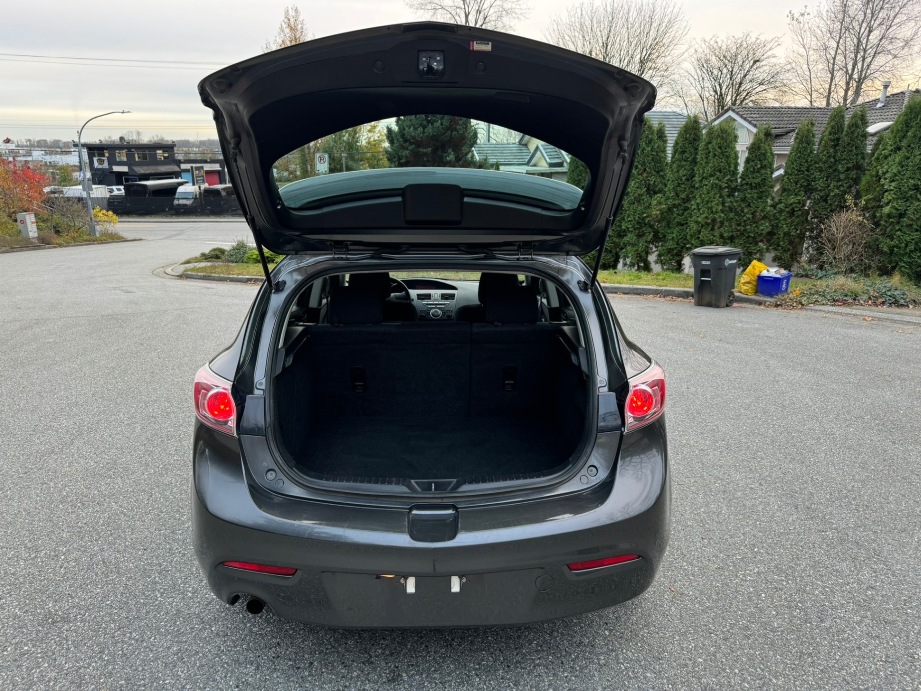 /enixmotorsportltd/2011-Mazda-Mazda3-005944677743486837.jpg