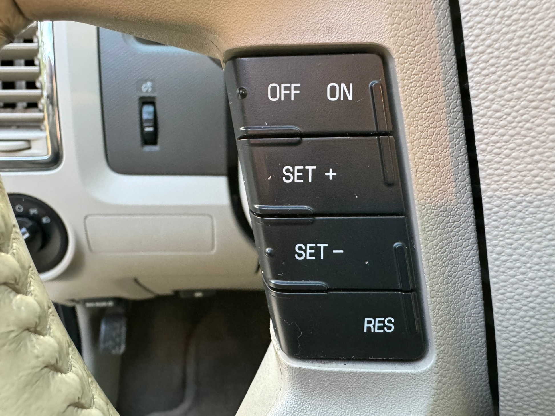 /enixmotorsportltd/2011-Mazda-Tribute-7830498091320106.jpg