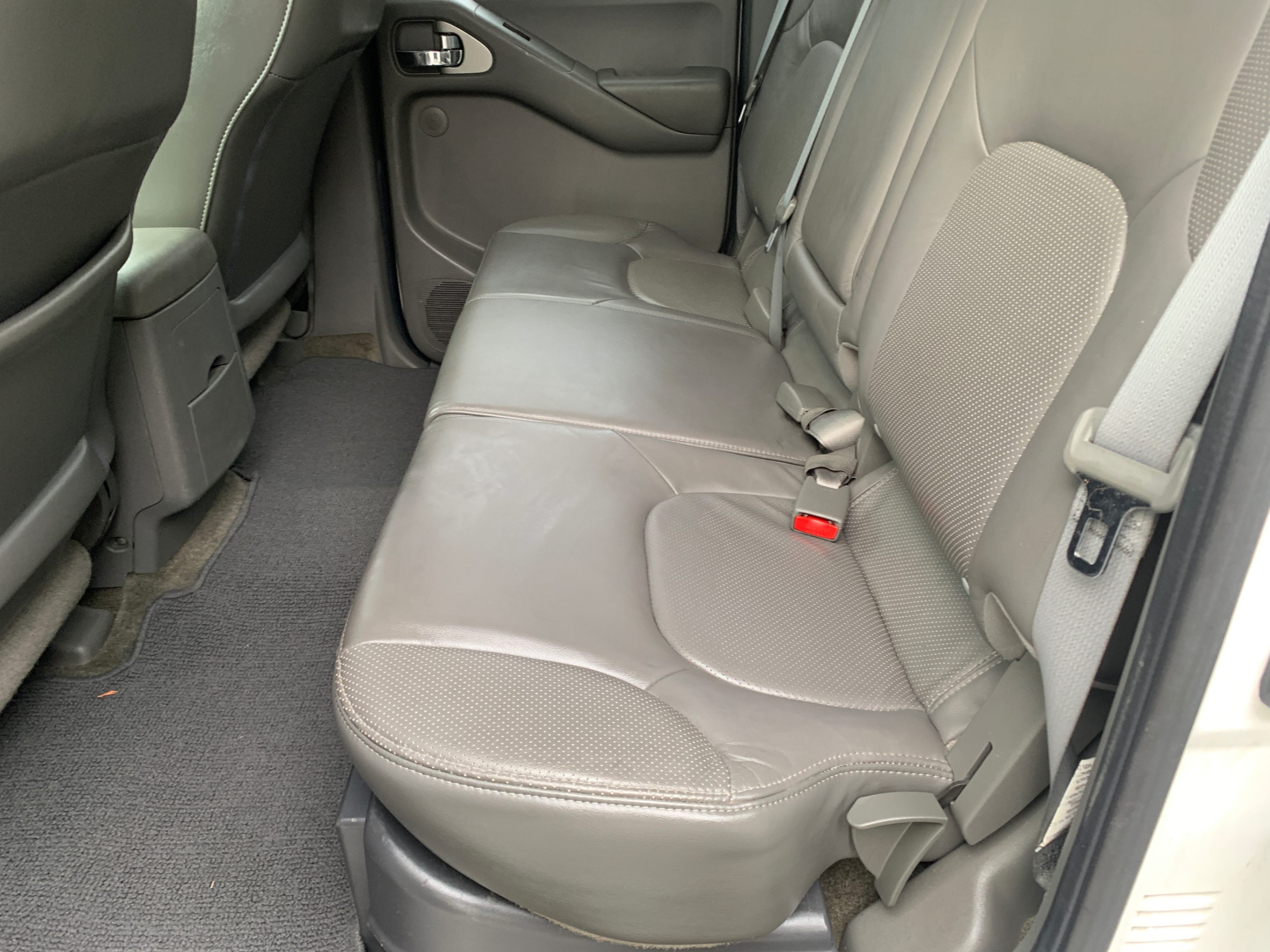 /enixmotorsportltd/2011-Nissan-Frontier-8465819832196193.jpg