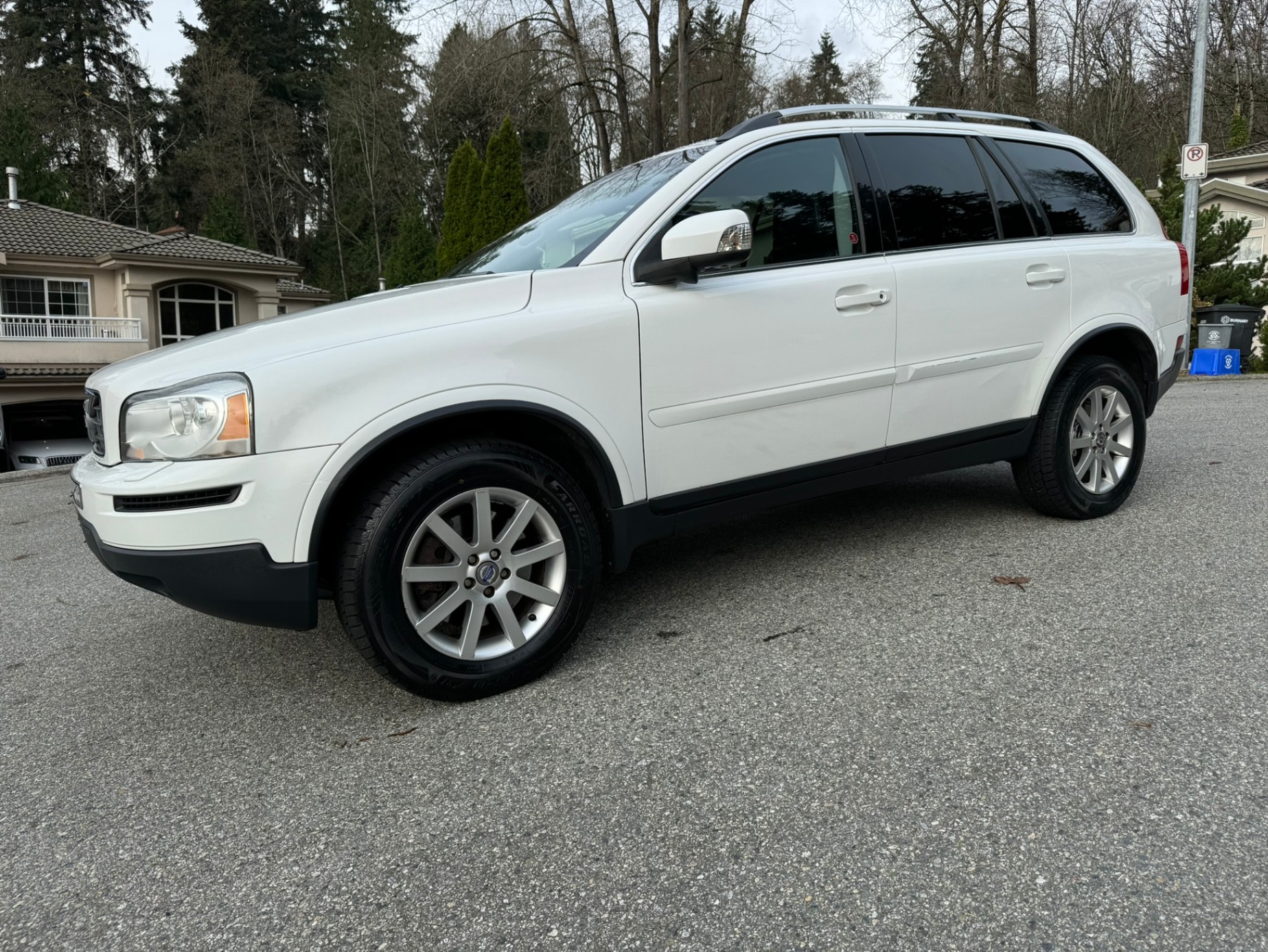 /enixmotorsportltd/2011-Volvo-XC90-5080741926809365.jpg