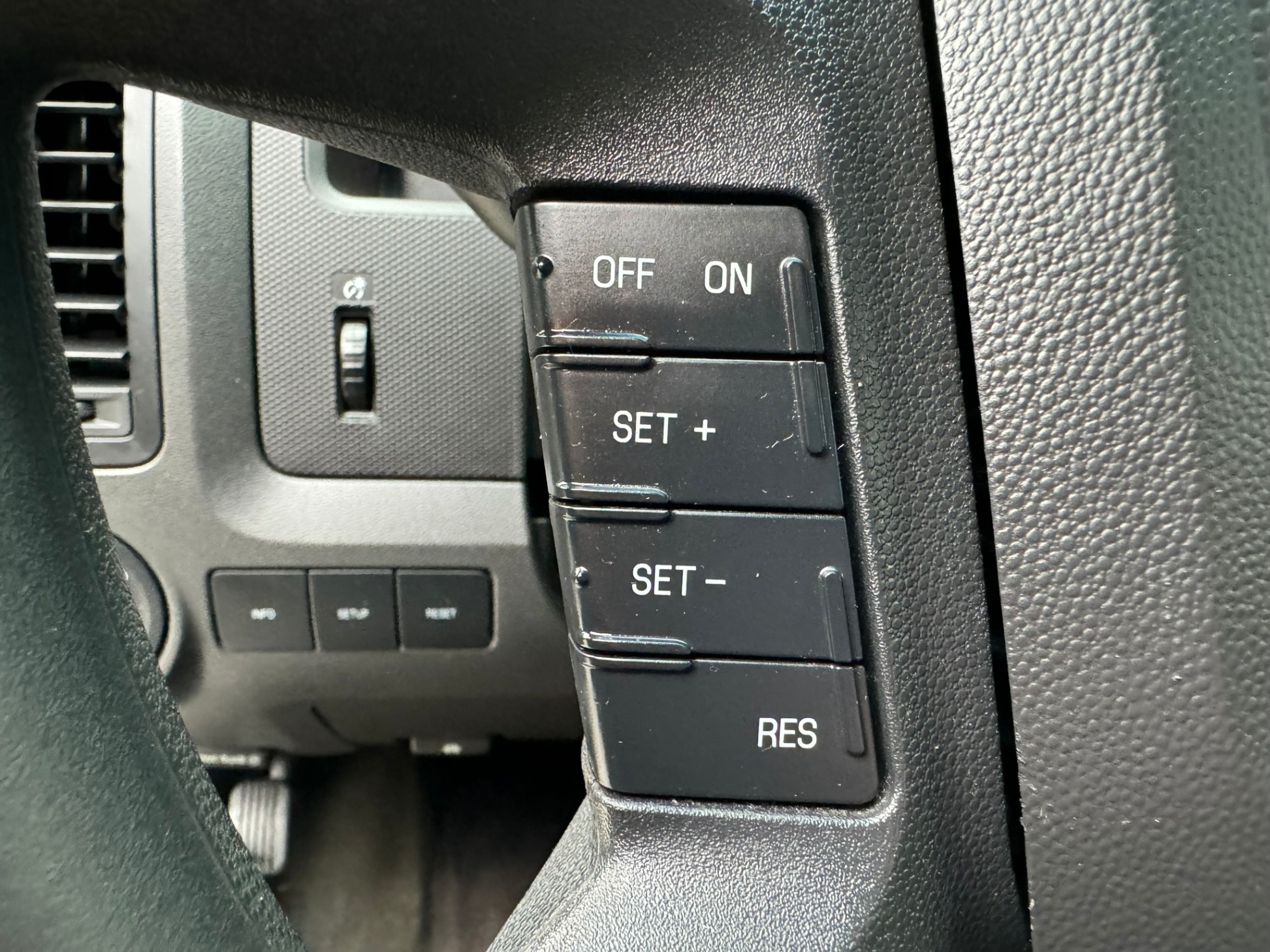 /enixmotorsportltd/2012-Ford-Escape-19067644356181646.jpg