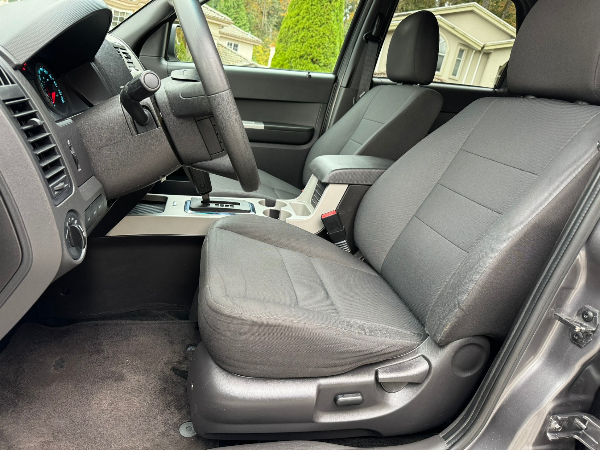 /enixmotorsportltd/2012-Ford-Escape-6628271741204215.jpg