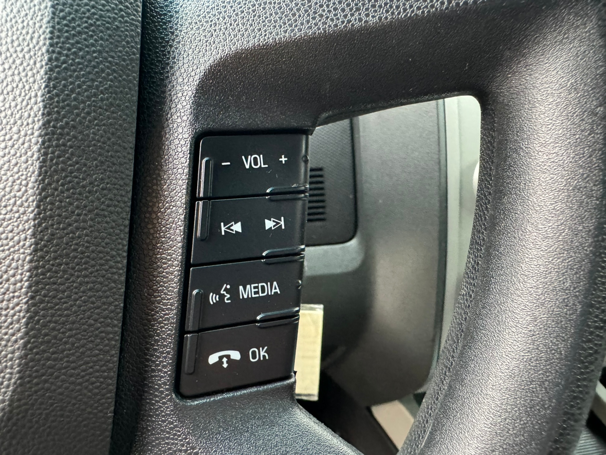 /enixmotorsportltd/2012-Ford-Escape-7290417218541831.jpg