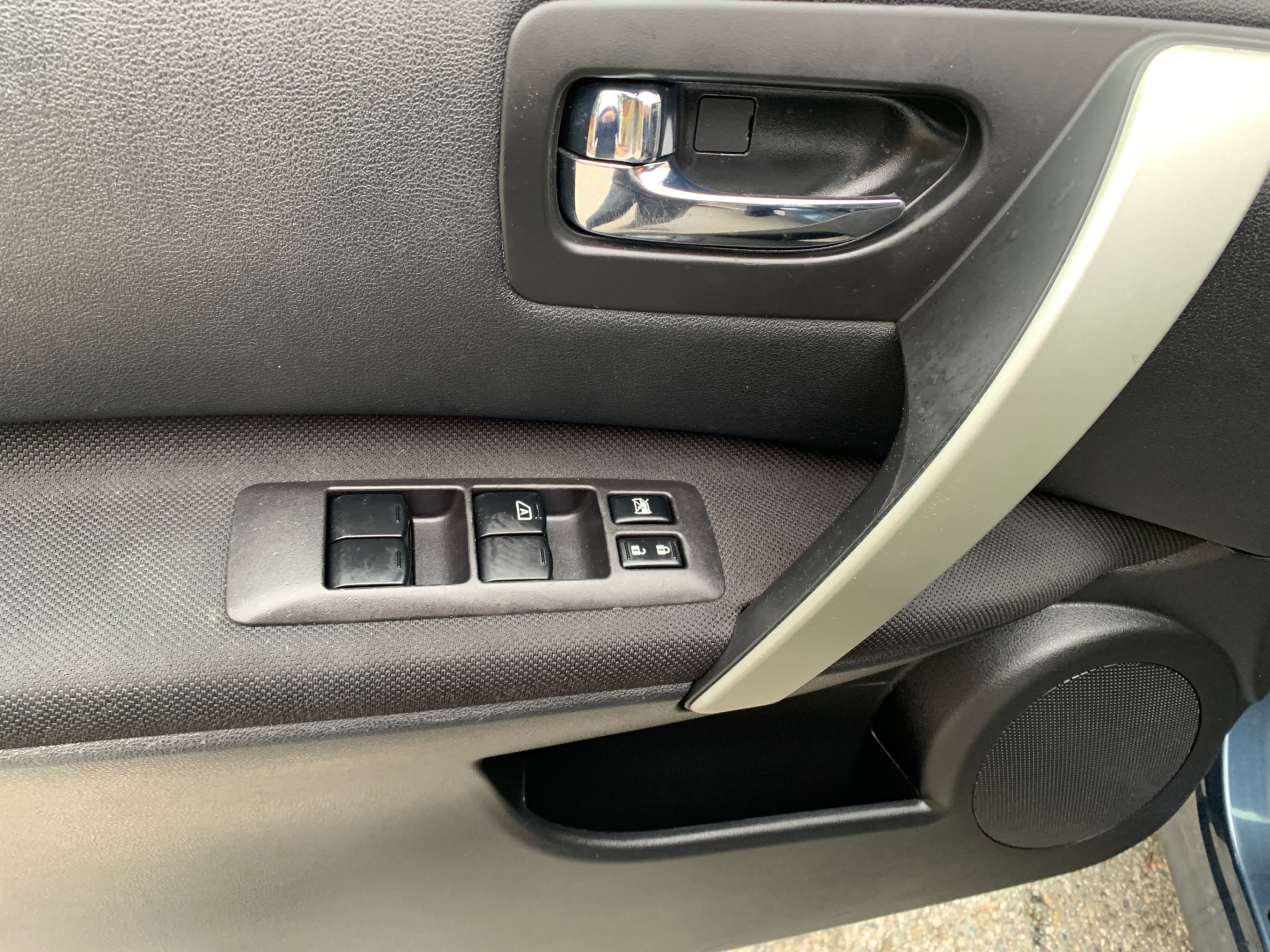 /enixmotorsportltd/2012-Nissan-Rogue-12105140238485368.jpg