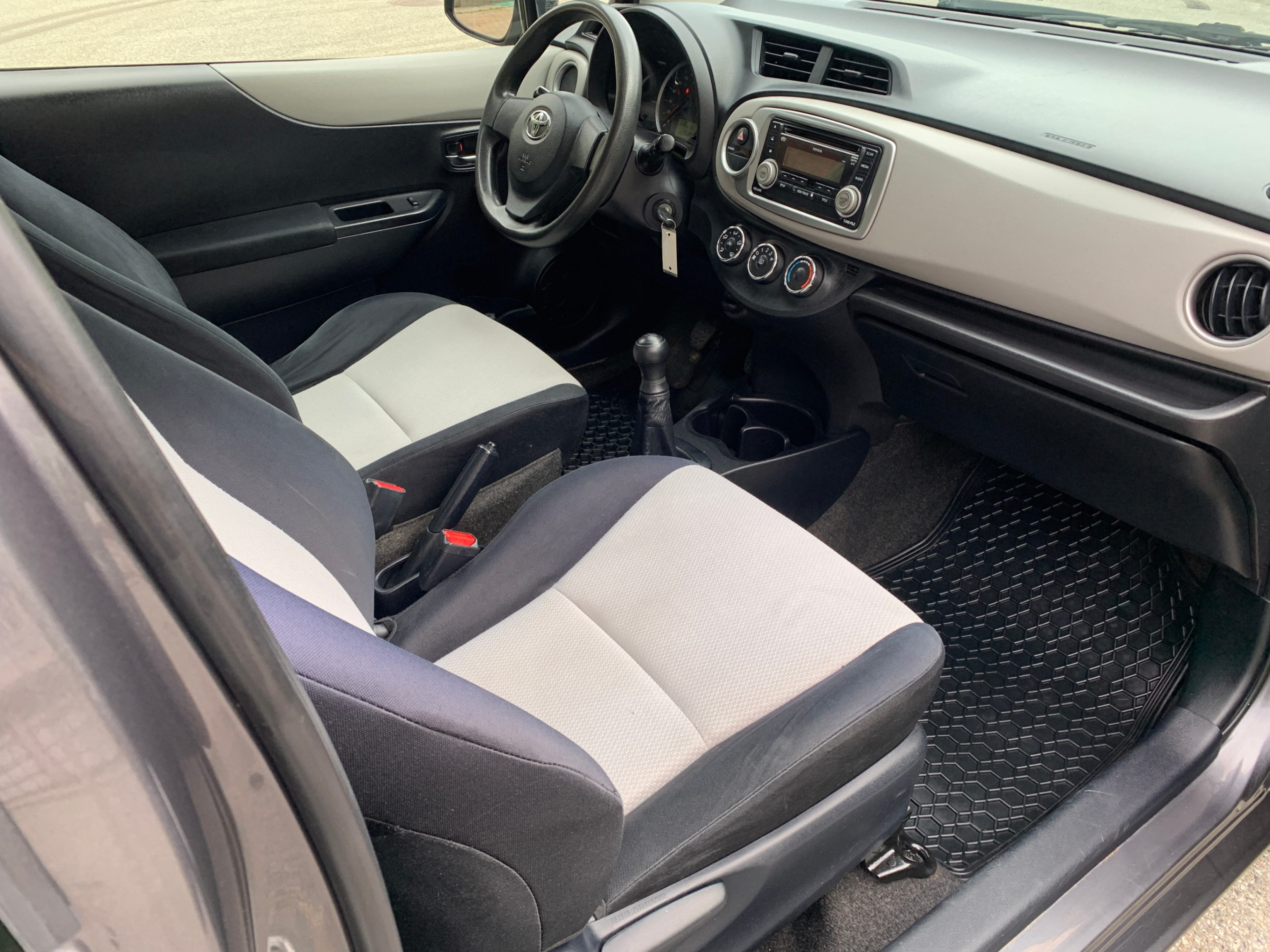 /enixmotorsportltd/2012-Toyota-Yaris-3002817773450379.jpg
