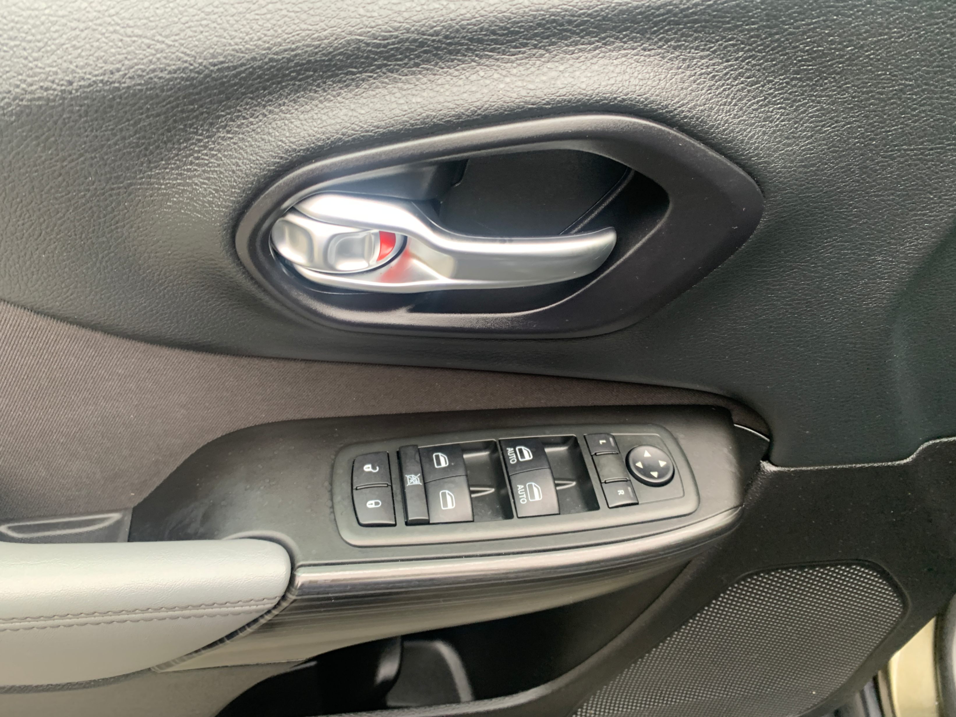 /enixmotorsportltd/2014-Jeep-Cherokee-4443679480786584.jpg