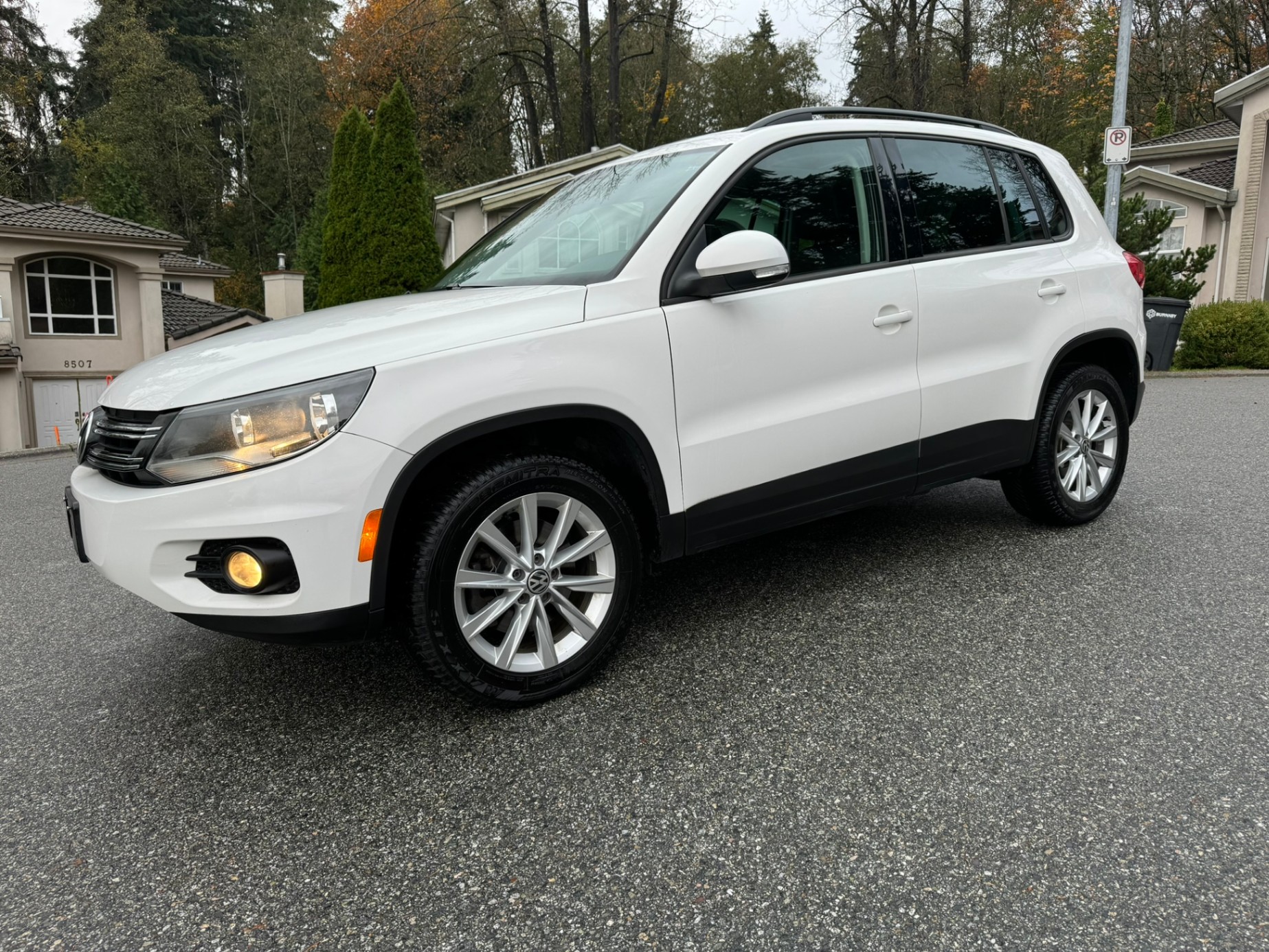 /enixmotorsportltd/2014-Volkswagen-Tiguan-9915872814207625.jpg