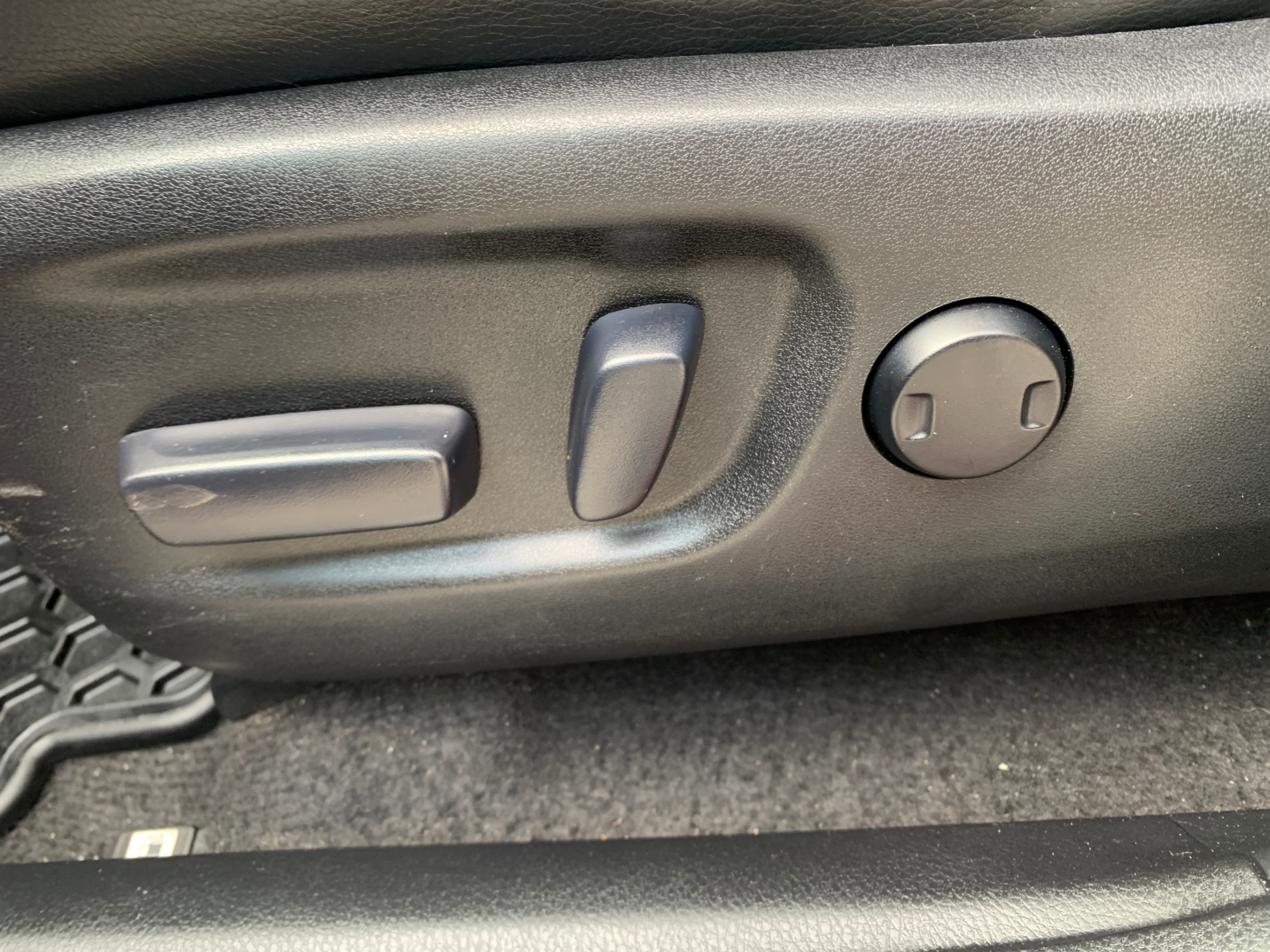 /enixmotorsportltd/2015-Toyota-RAV4-7430322943930618.jpg