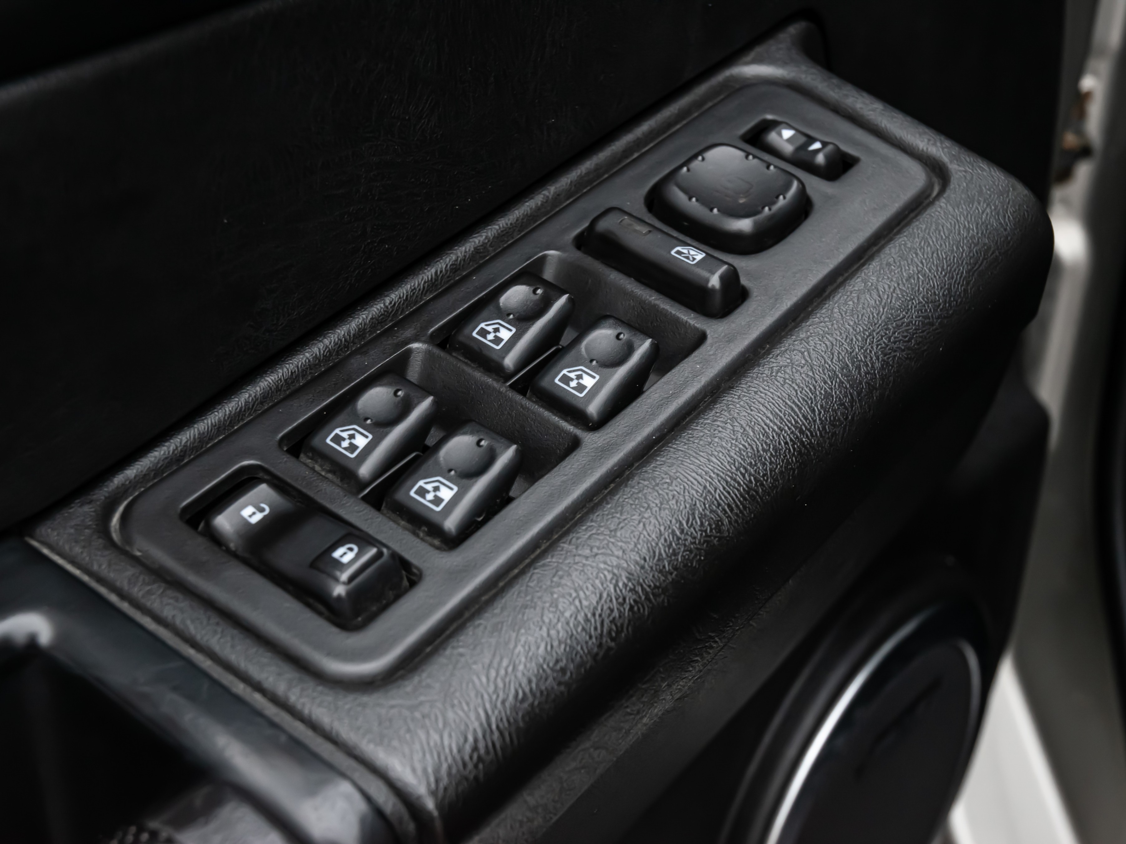 /firstgearmotorcar/2006-Hummer-H2-08696710127710139.jpg