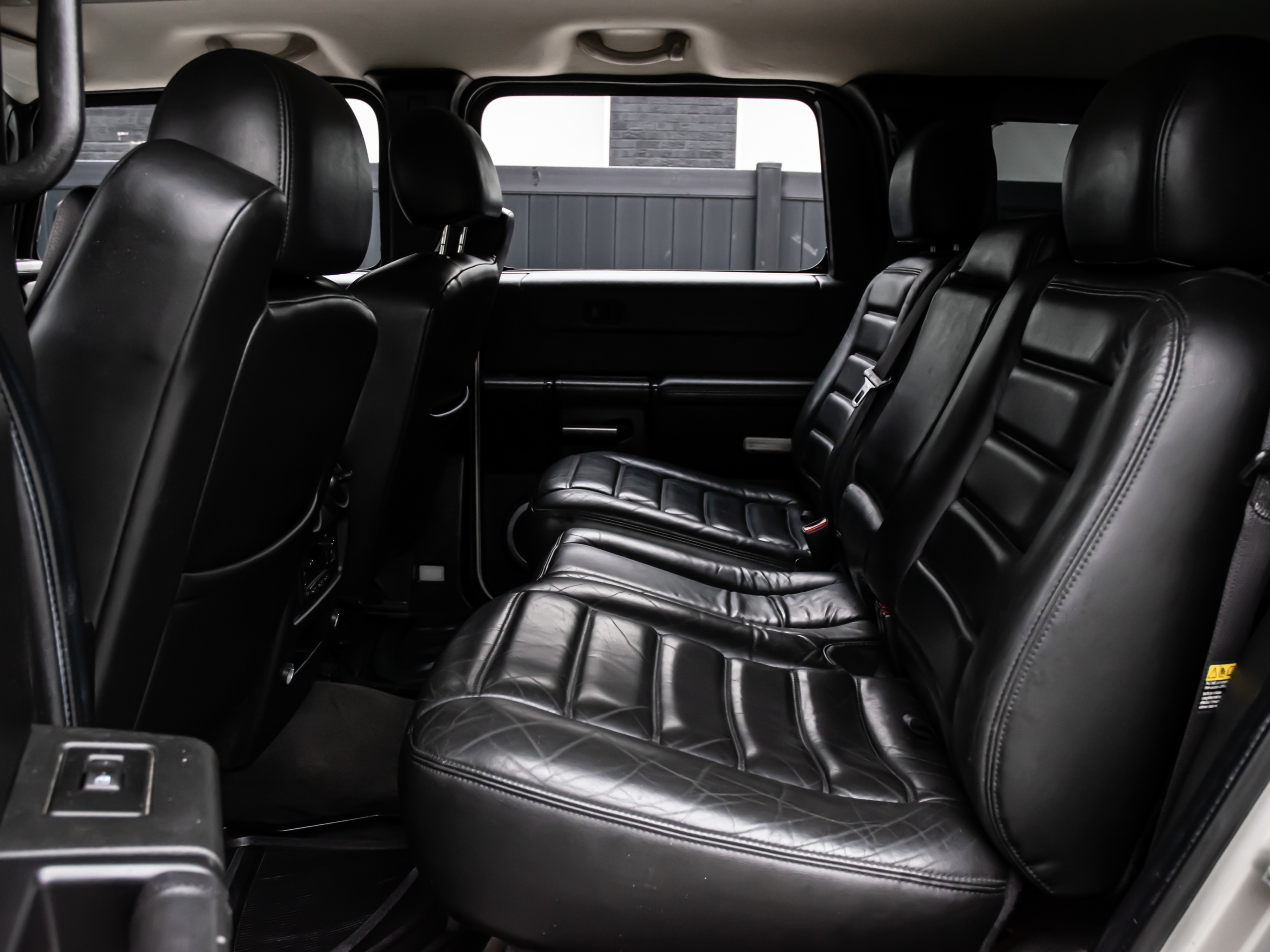 /firstgearmotorcar/2006-Hummer-H2-36082127902479355.jpg
