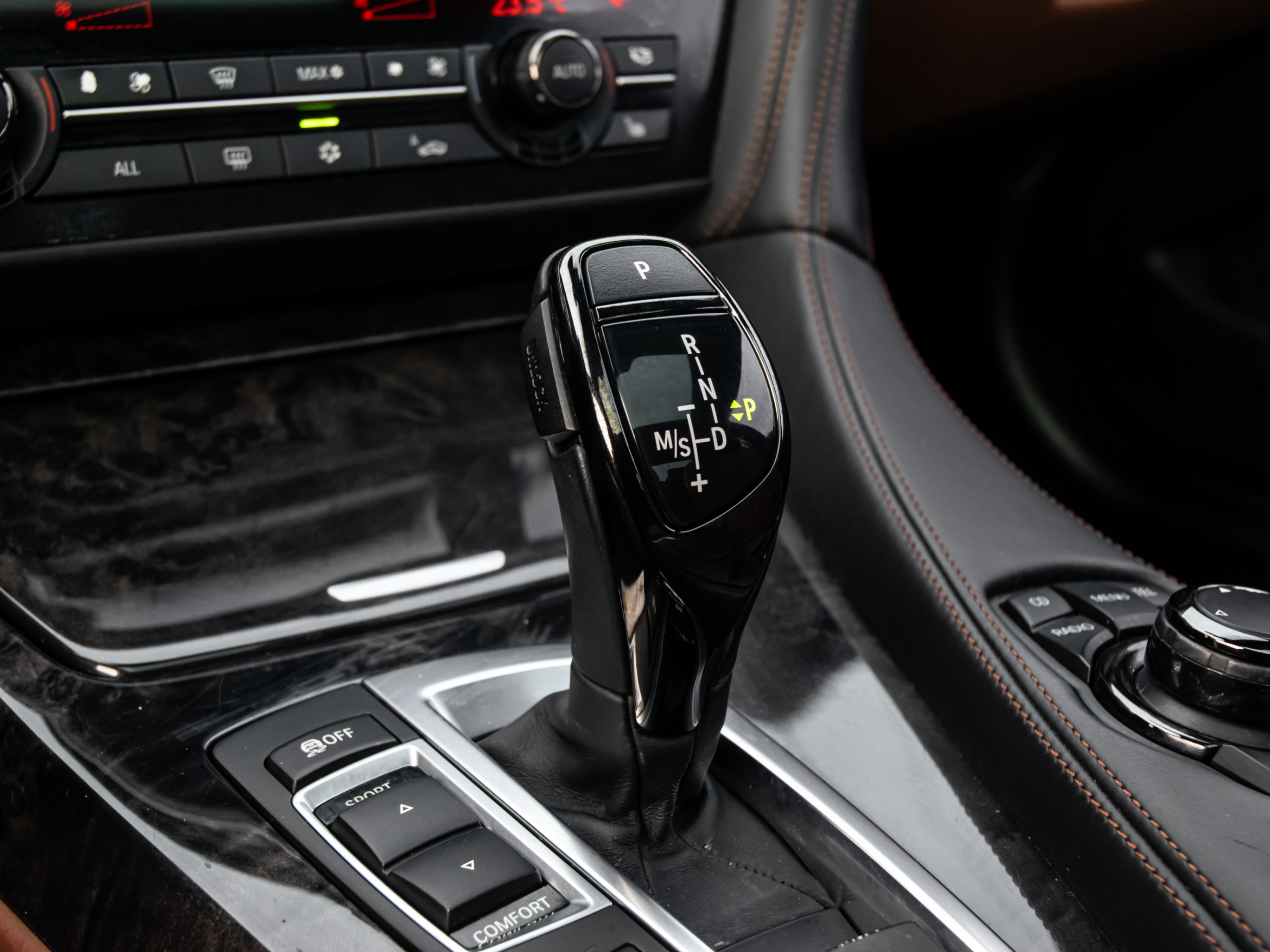 /firstgearmotorcar/2012-BMW-6-Series-7291208774413966.jpg