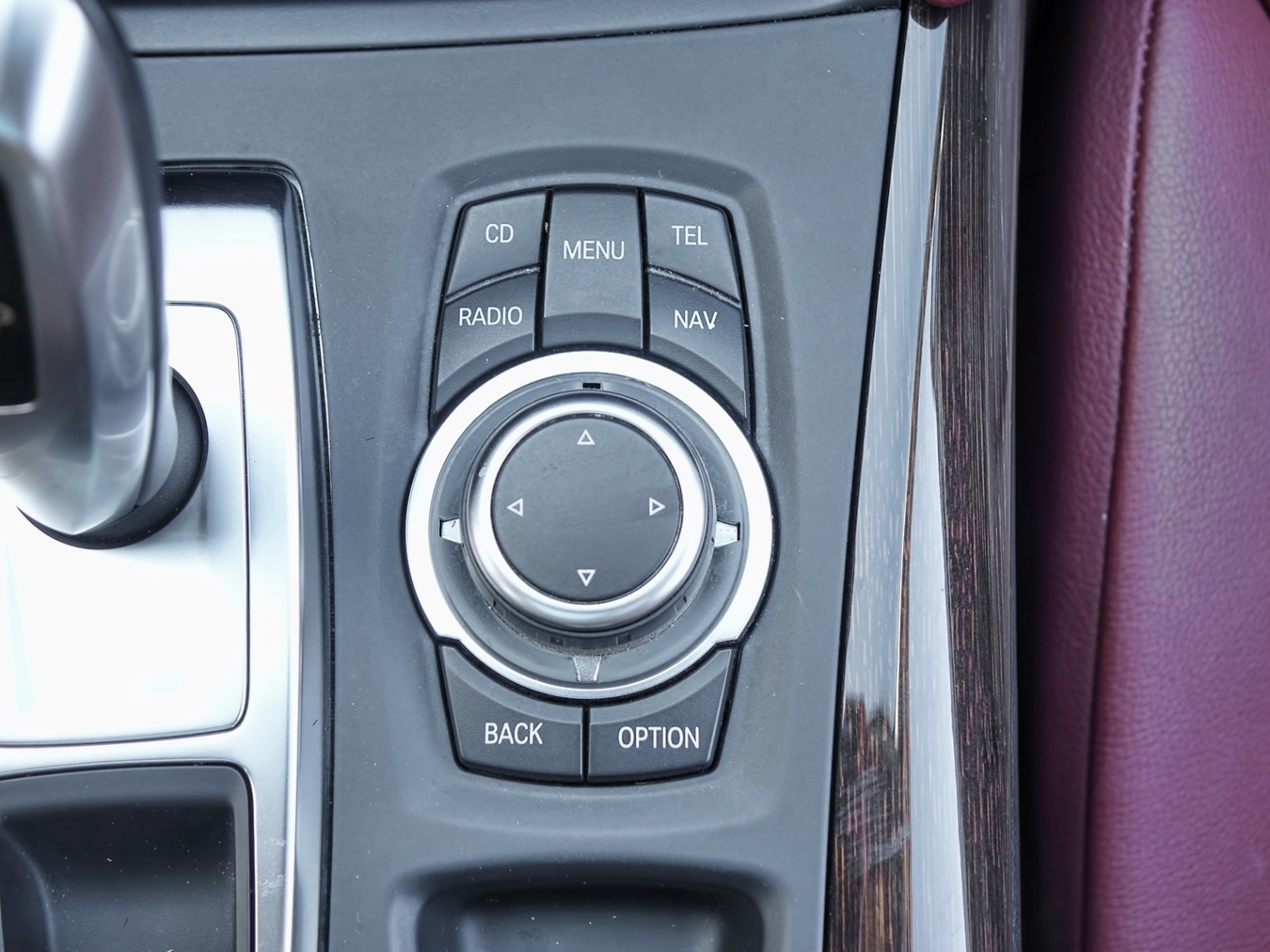 /firstgearmotorcar/2012-BMW-X6-6499968455840293.jpg