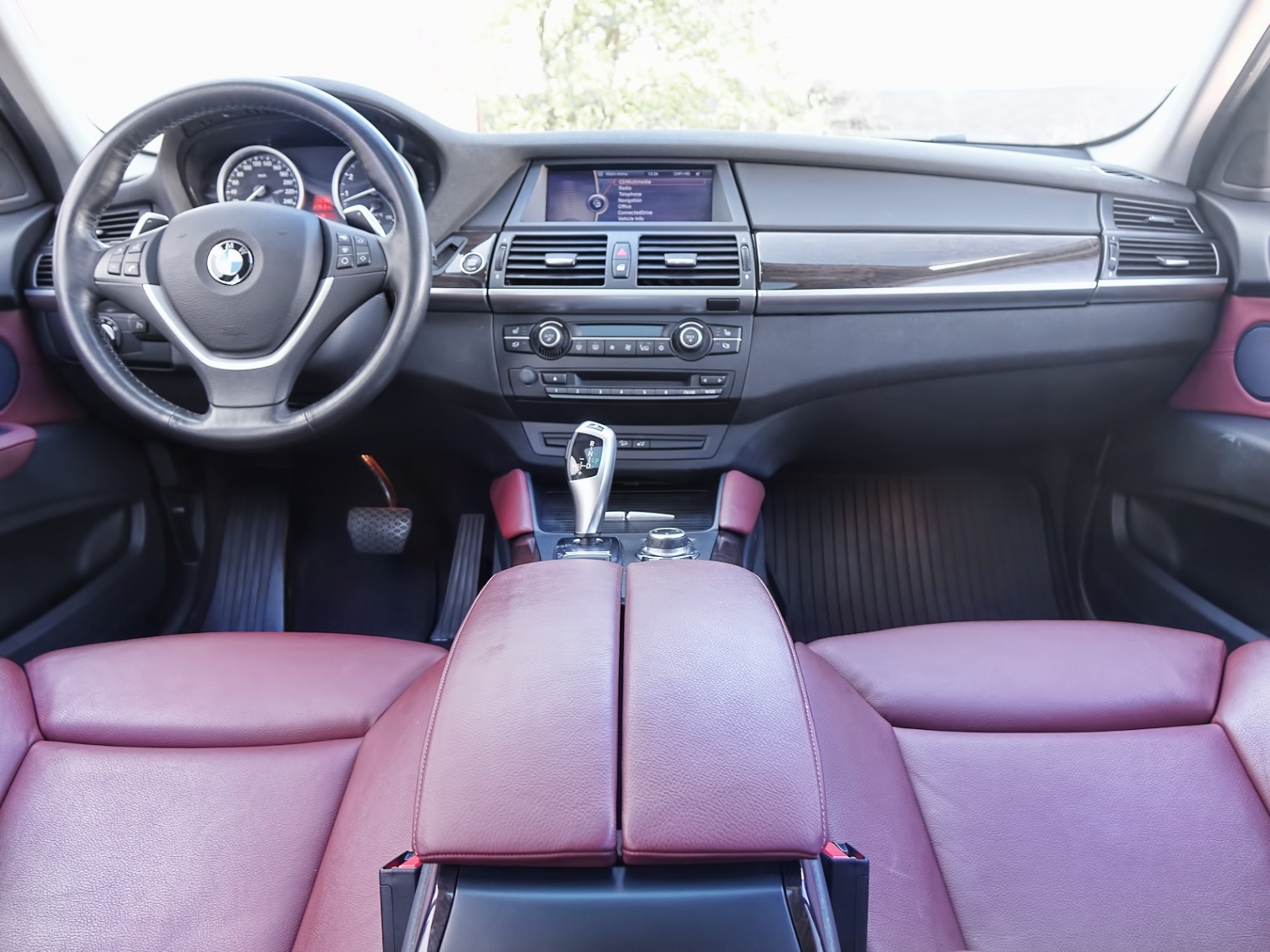 /firstgearmotorcar/2012-BMW-X6-6752808684928417.jpg