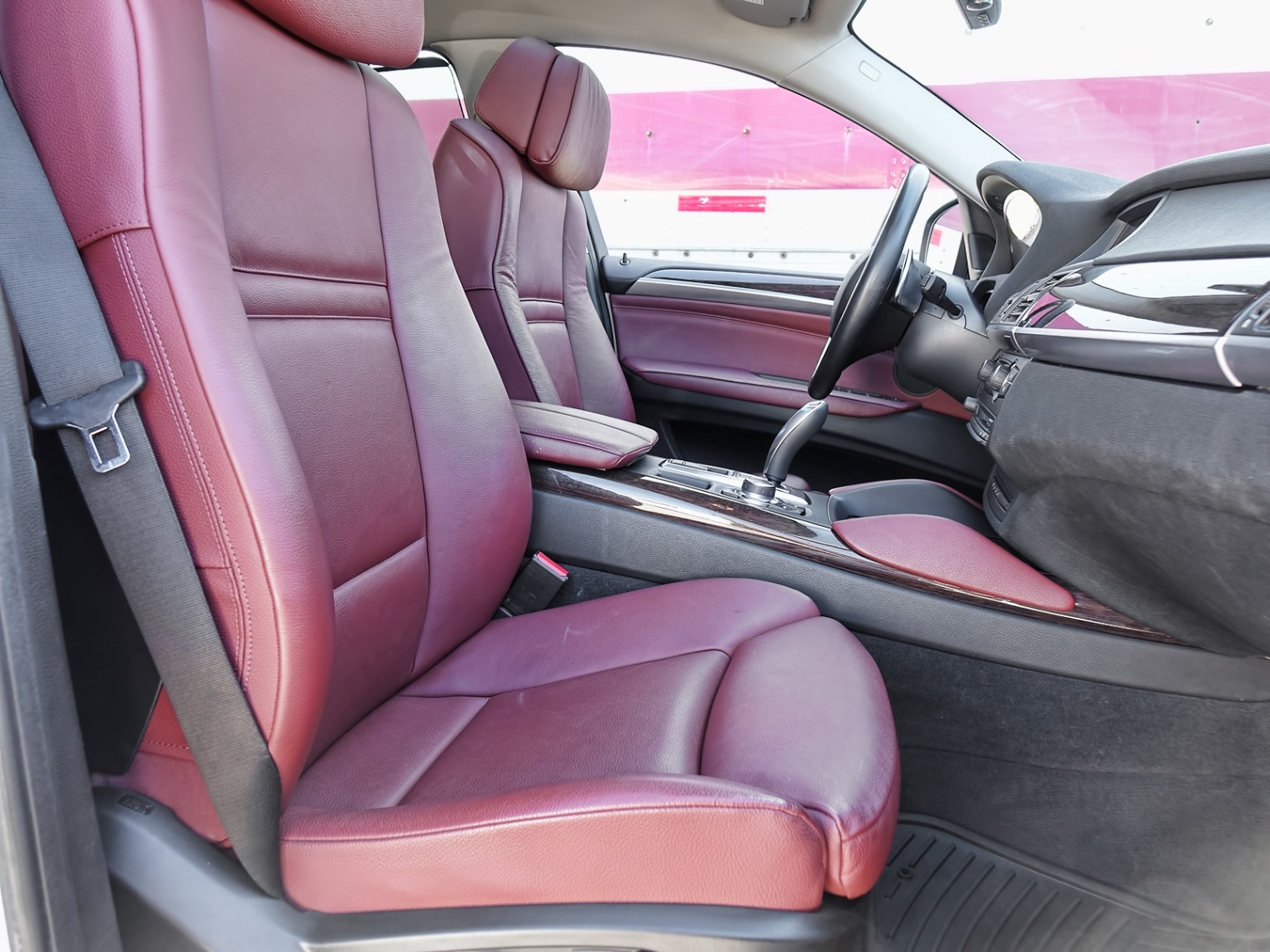 /firstgearmotorcar/2012-BMW-X6-7504886826390165.jpg