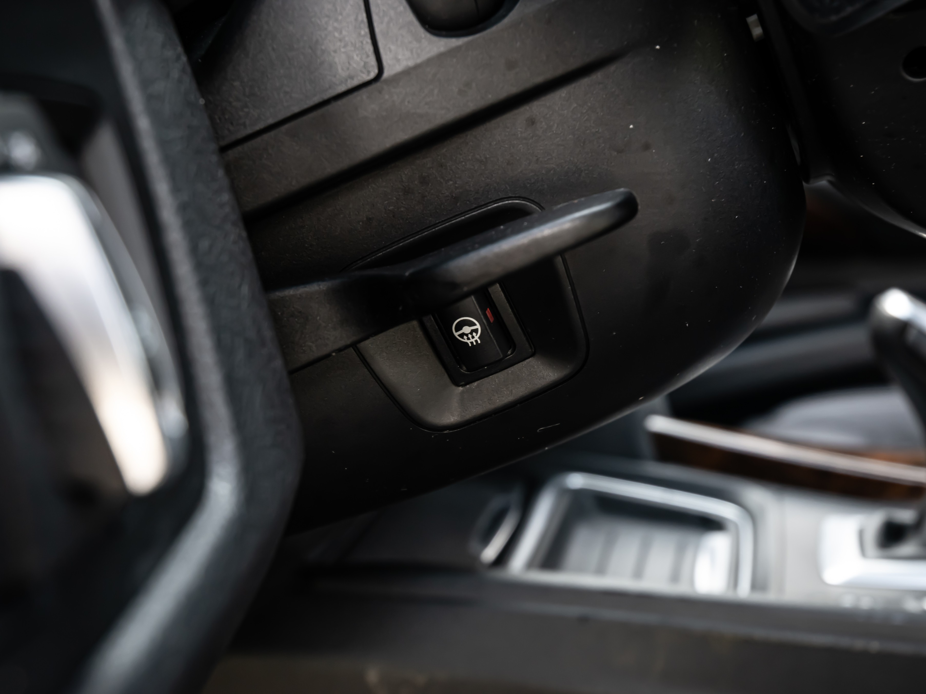 /firstgearmotorcar/2013-BMW-3-Series-04970336391989094.jpg